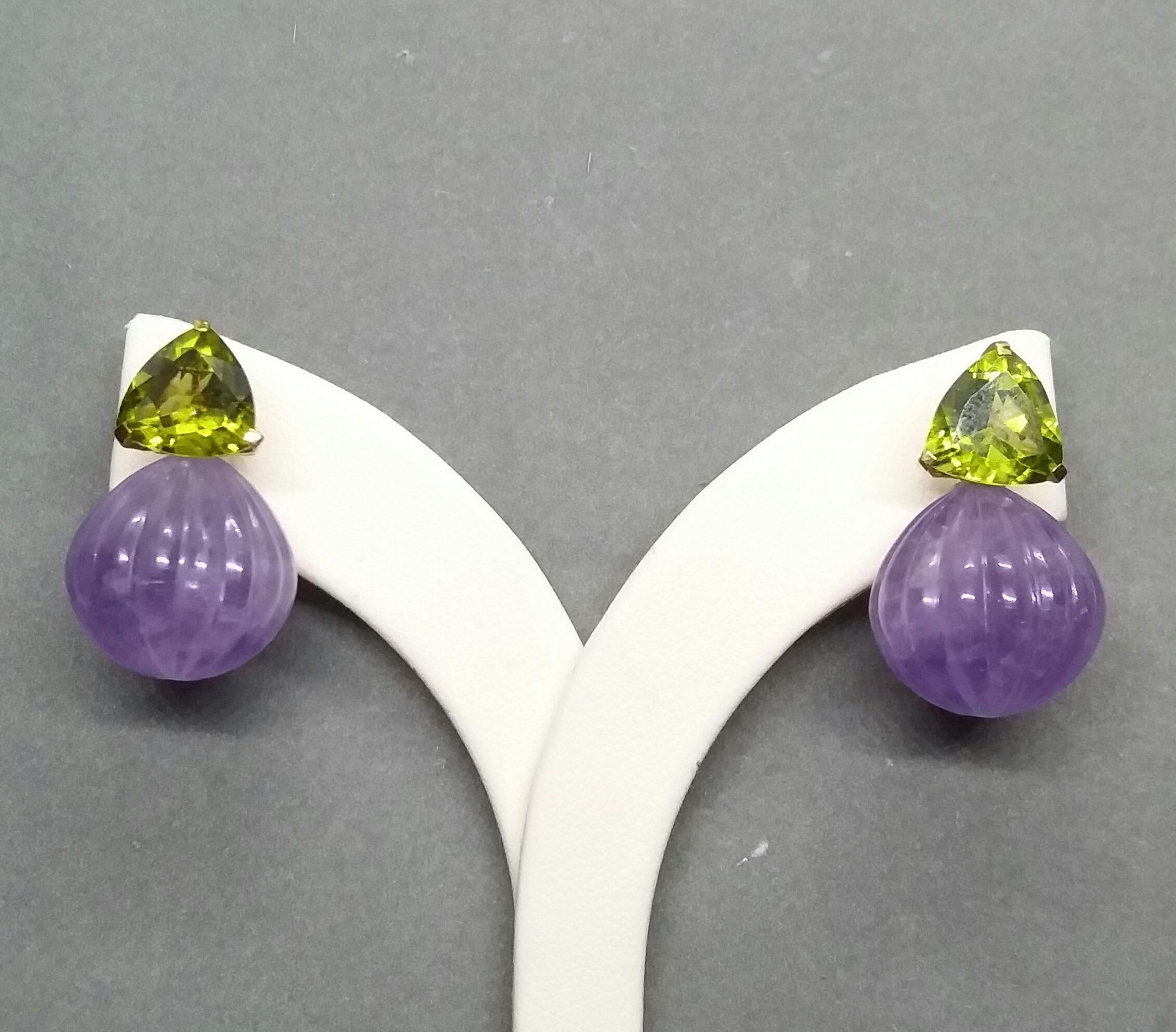 Trillion Cut Peridots Amethyst Carved Round Drops 14 Karat Yellow Gold Earrings For Sale 4