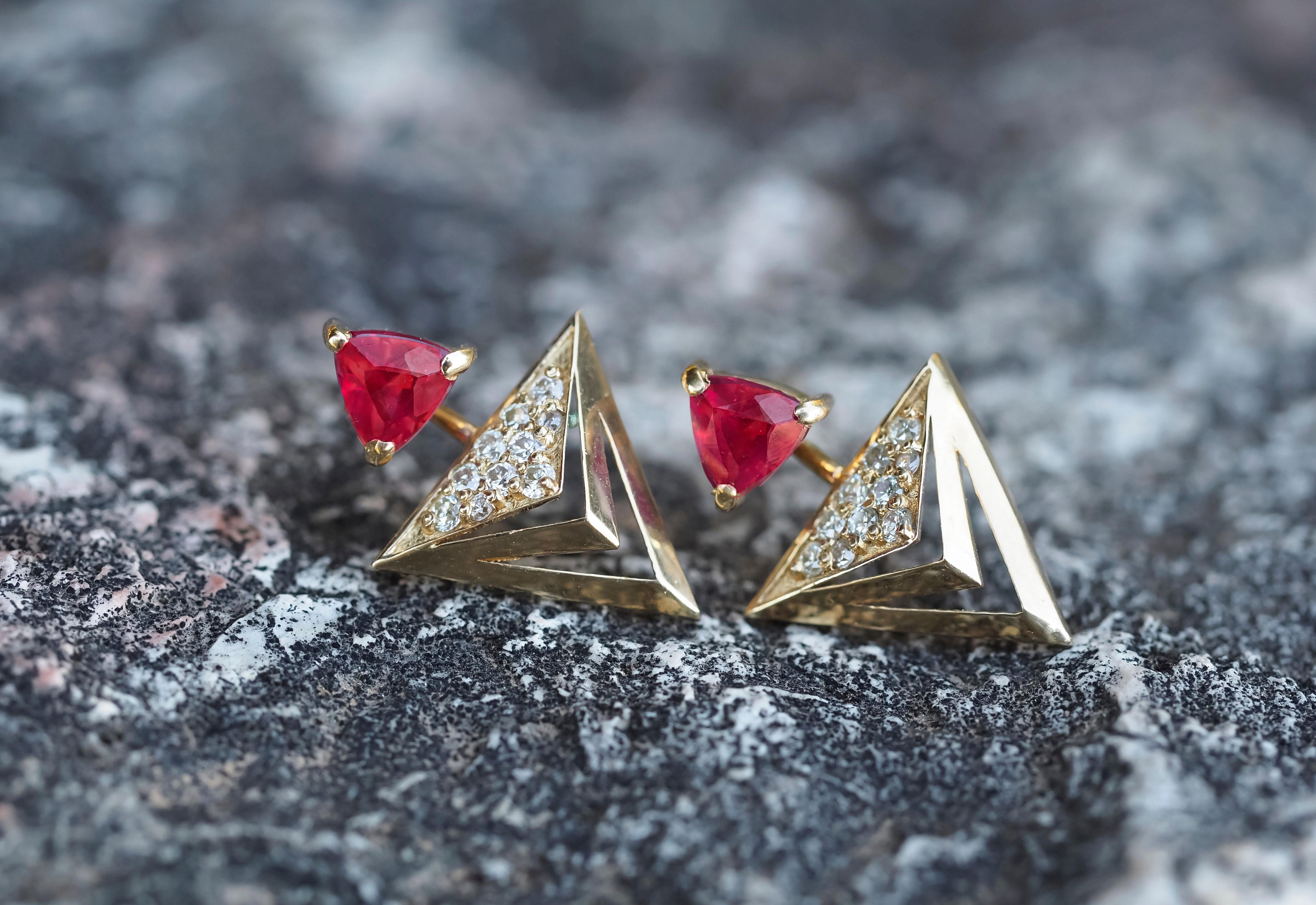 Trillion cut ruby stud earrings in 14k solid gold.  For Sale 3