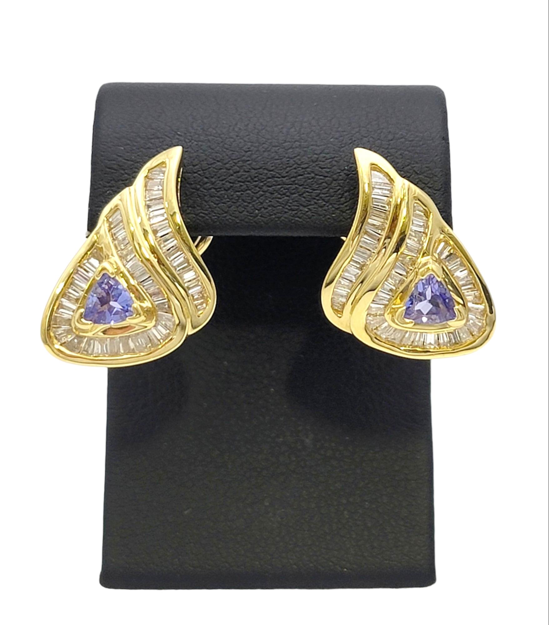 Trillion Cut Tanzanite and Baguette Diamond Teardrop Earings in Yellow Gold  For Sale 8