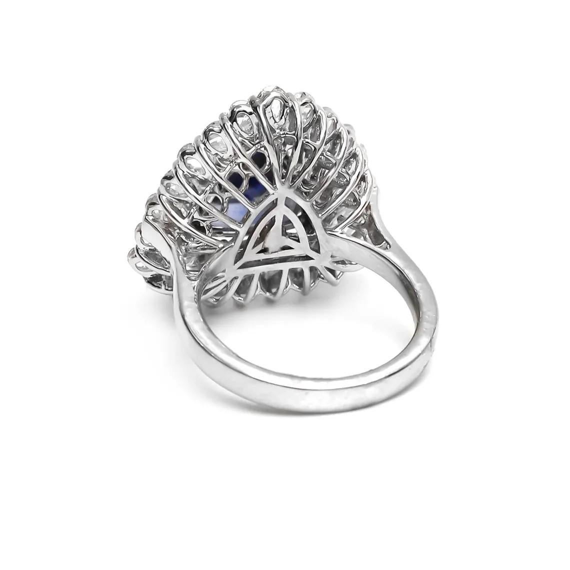 Women's Trillion Cut Tanzanite diamond 18K White Gold Ring For Sale
