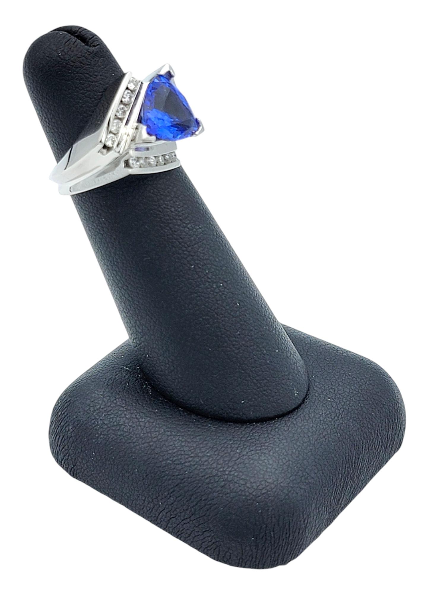 Contemporary Trillion Cut Tanzanite Cocktail Ring with Diamonds in 14 Karat Gold For Sale 8