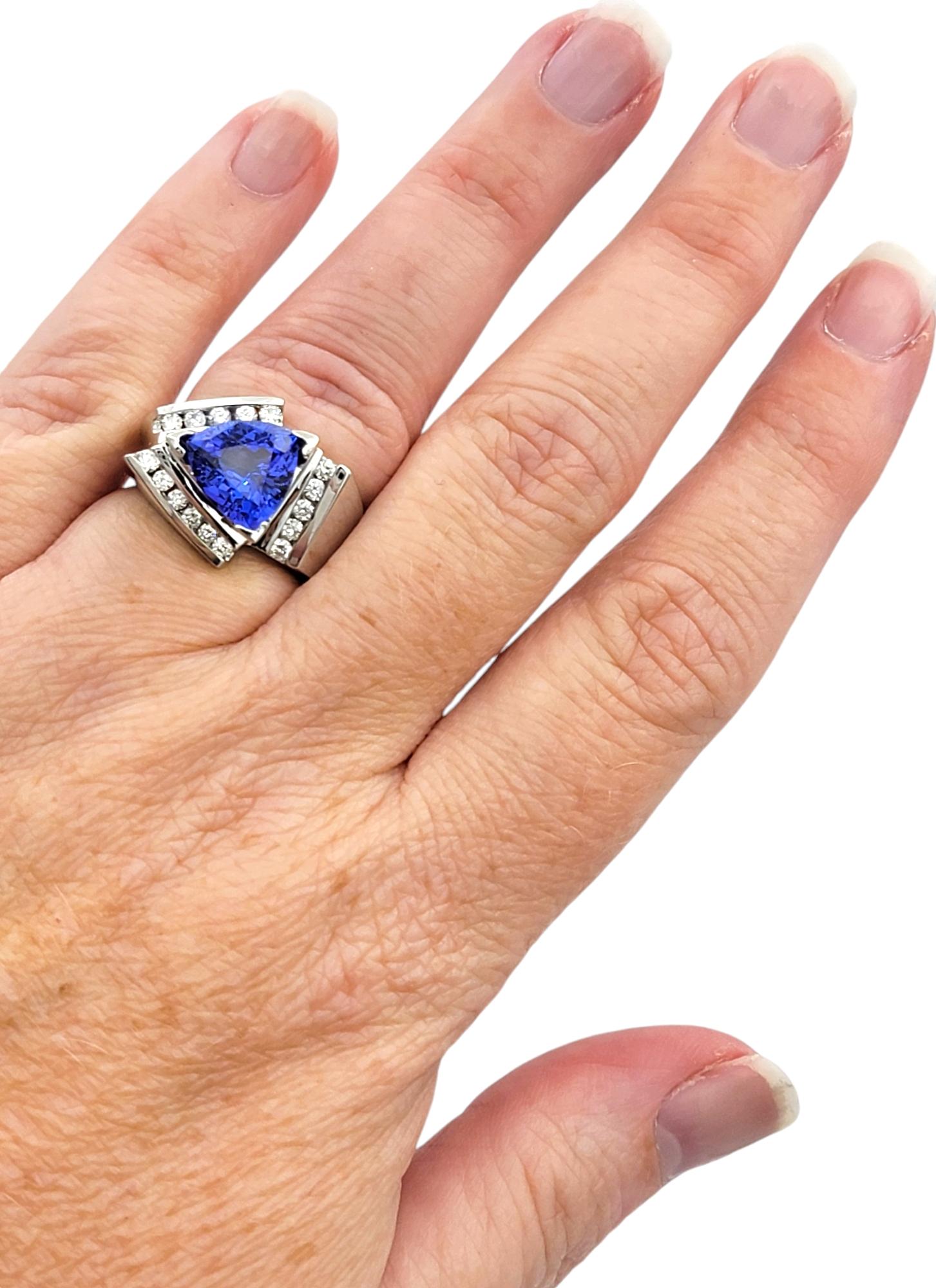 Contemporary Trillion Cut Tanzanite Cocktail Ring with Diamonds in 14 Karat Gold For Sale 5