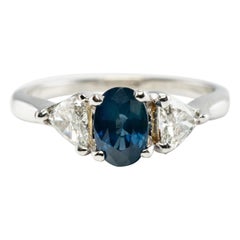 Anello con zaffiro e diamante Trillion in oro bianco 14K