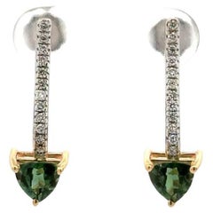 Pendants d'oreilles en or bicolore avec tourmaline verte trillion et diamant