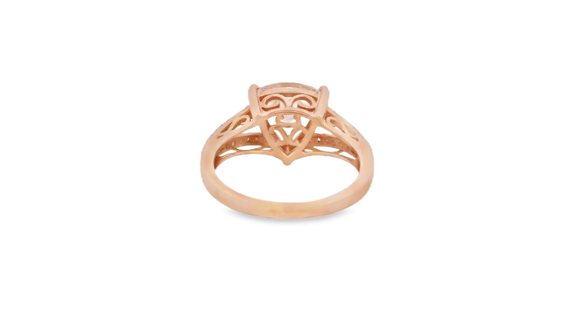 Trillion Cut Trillion Morganite and Diamond Ring 2.30ct in 14K Rose Gold Size 7 For Sale