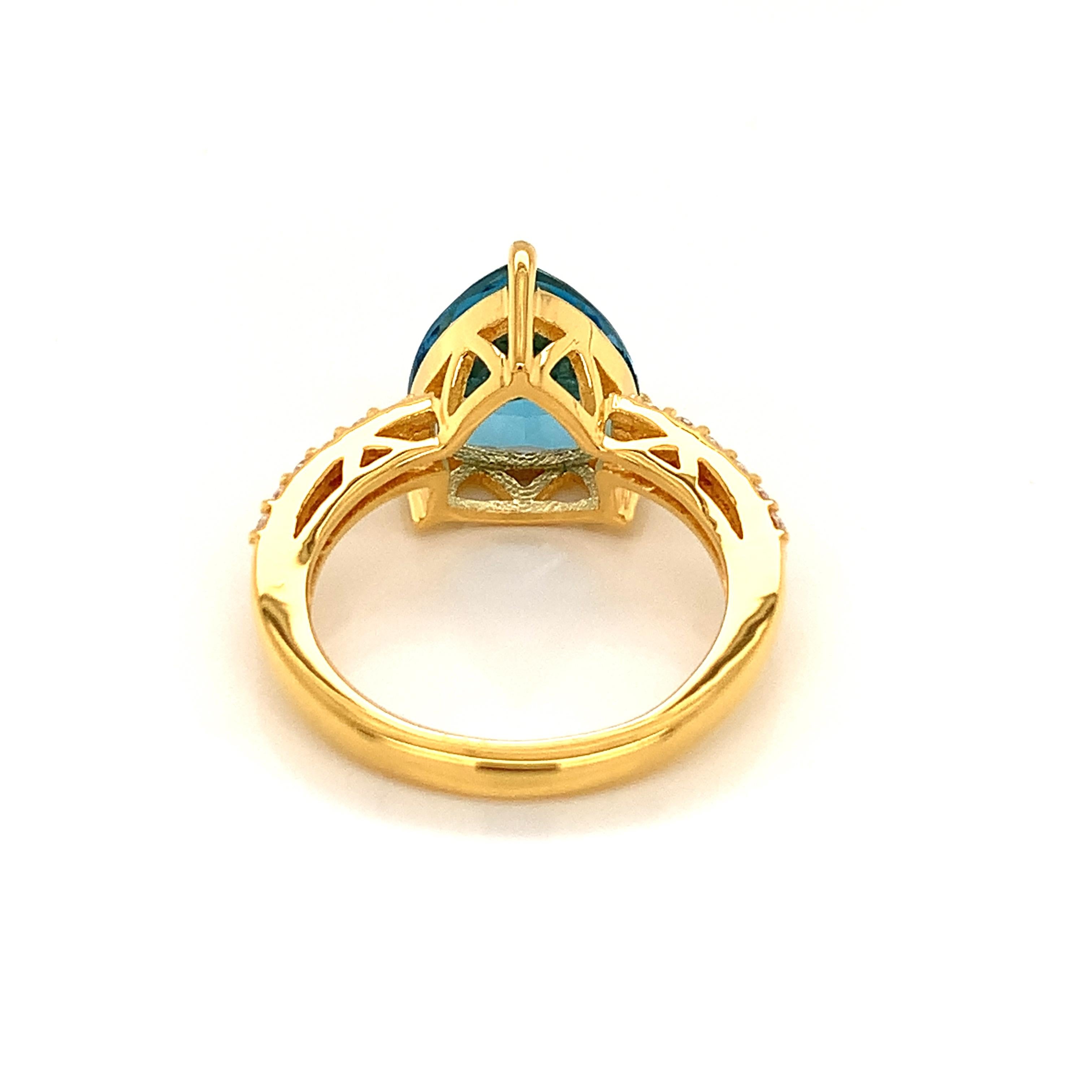 Trillion  Natural Swiss Blue Topaz And CZ Yellow Gold Over Sterling Silver Ring In New Condition For Sale In Fort Lee, NJ