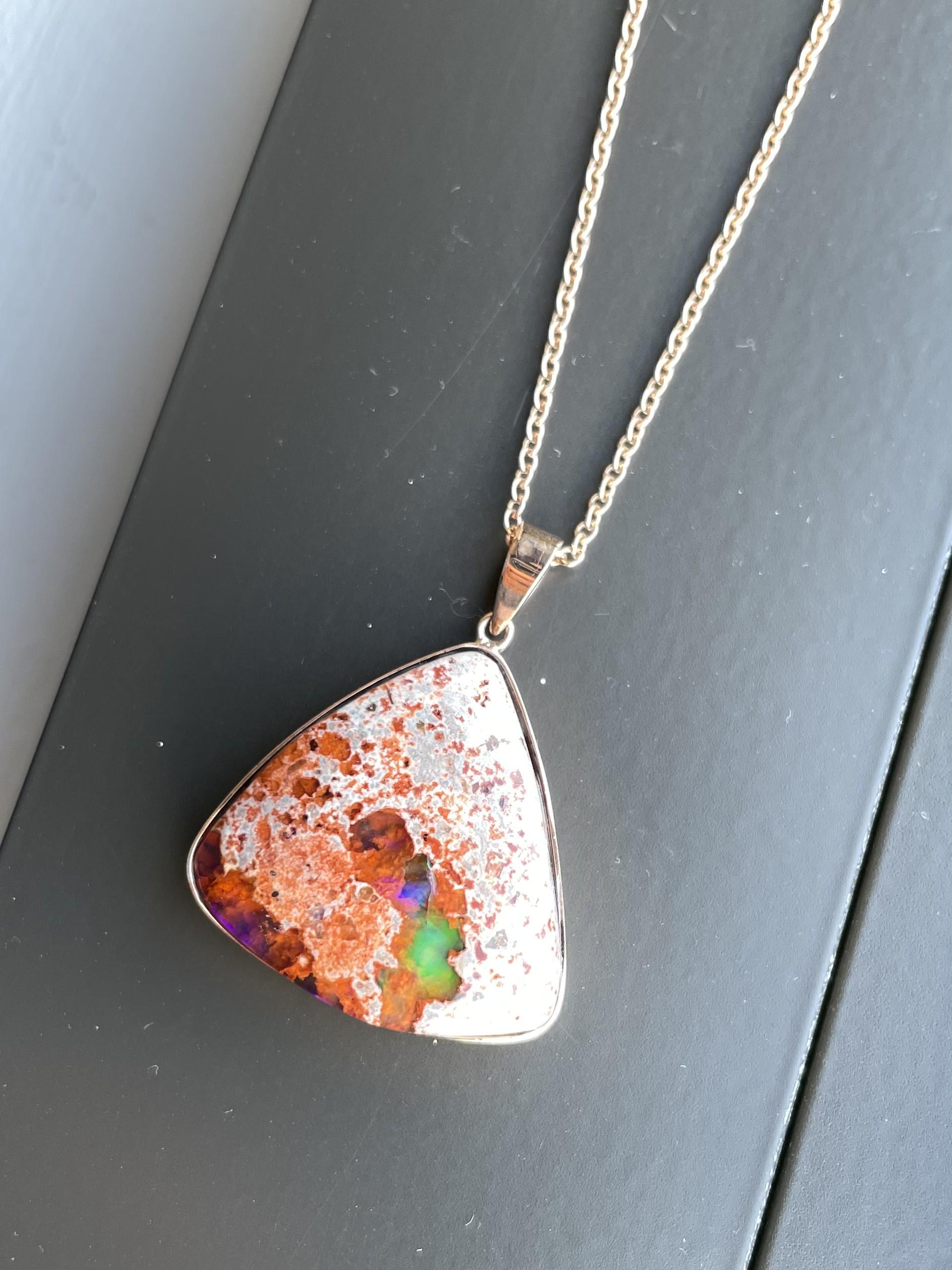 Trillion Orange Jelly Opal fashion Pendant On Chain 14K Rose Gold im Zustand „Neu“ in GREAT NECK, NY