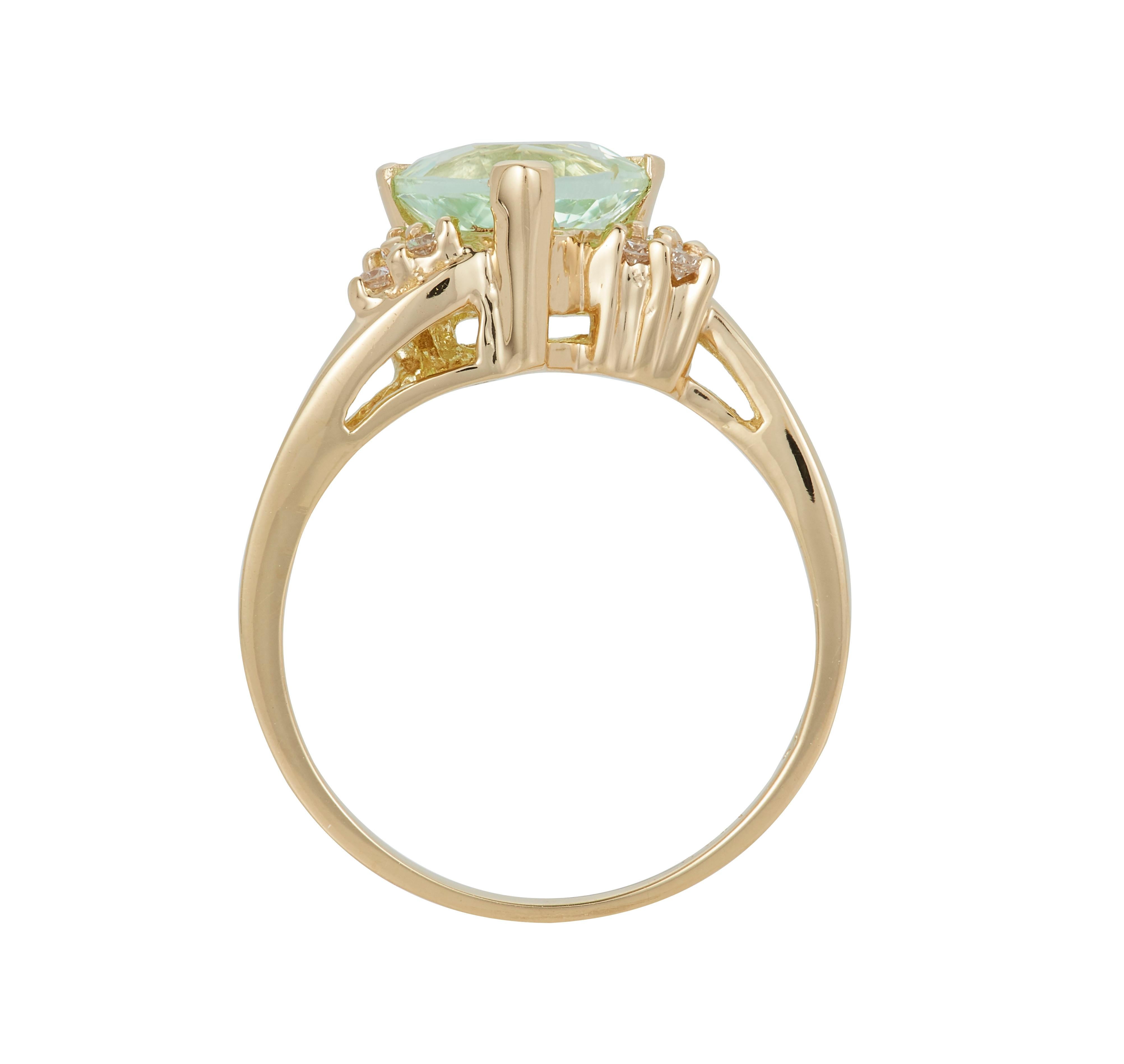 Metal: 18K Yellow Gold
Center Stone: 1 Trillion Shaped Paraiba Tourmaline at 1.32 Carats 
Side Stones: 6 Round Brilliant White Diamond 0.07 Carats Total Weight 
Clarity: SI / Color: H-I

Fine one-of-a-kind craftsmanship meets incredible quality in