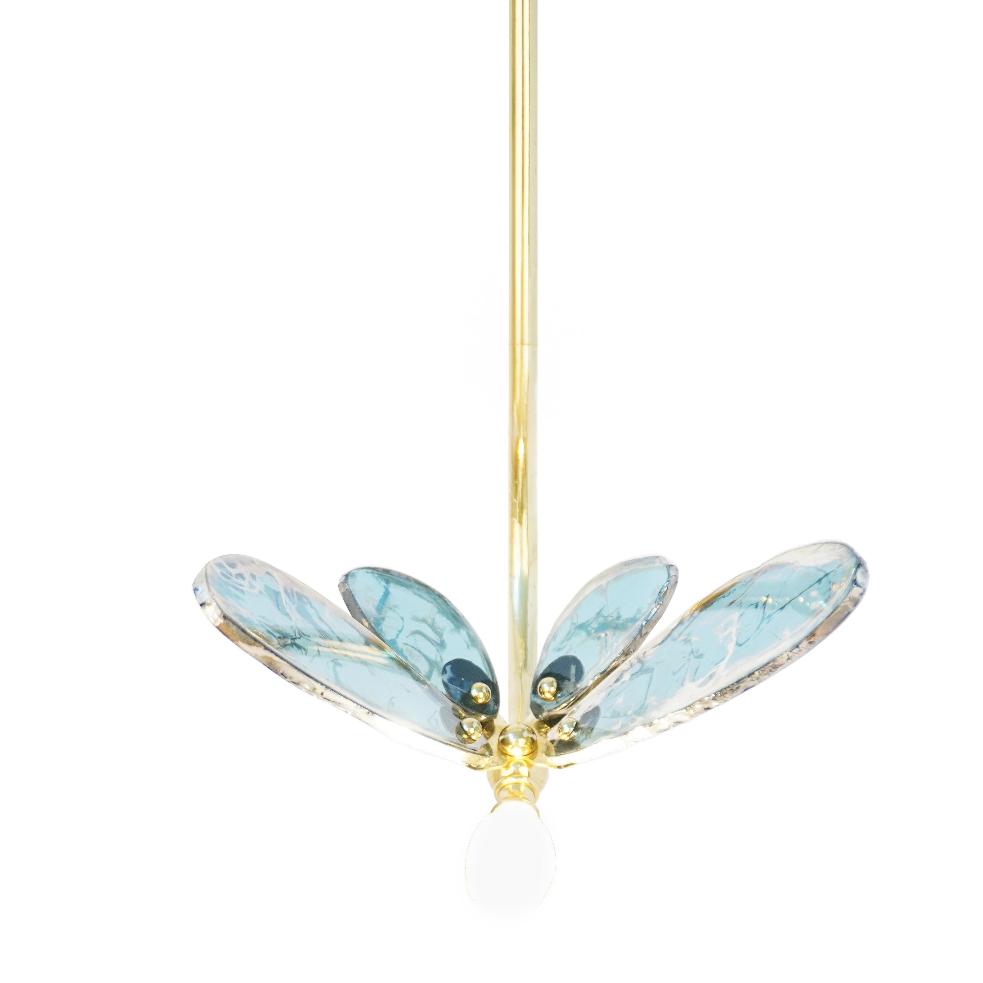 Argenté Lampe à suspension « Trilly » en verre argenté bleu clair, corps en laiton en vente