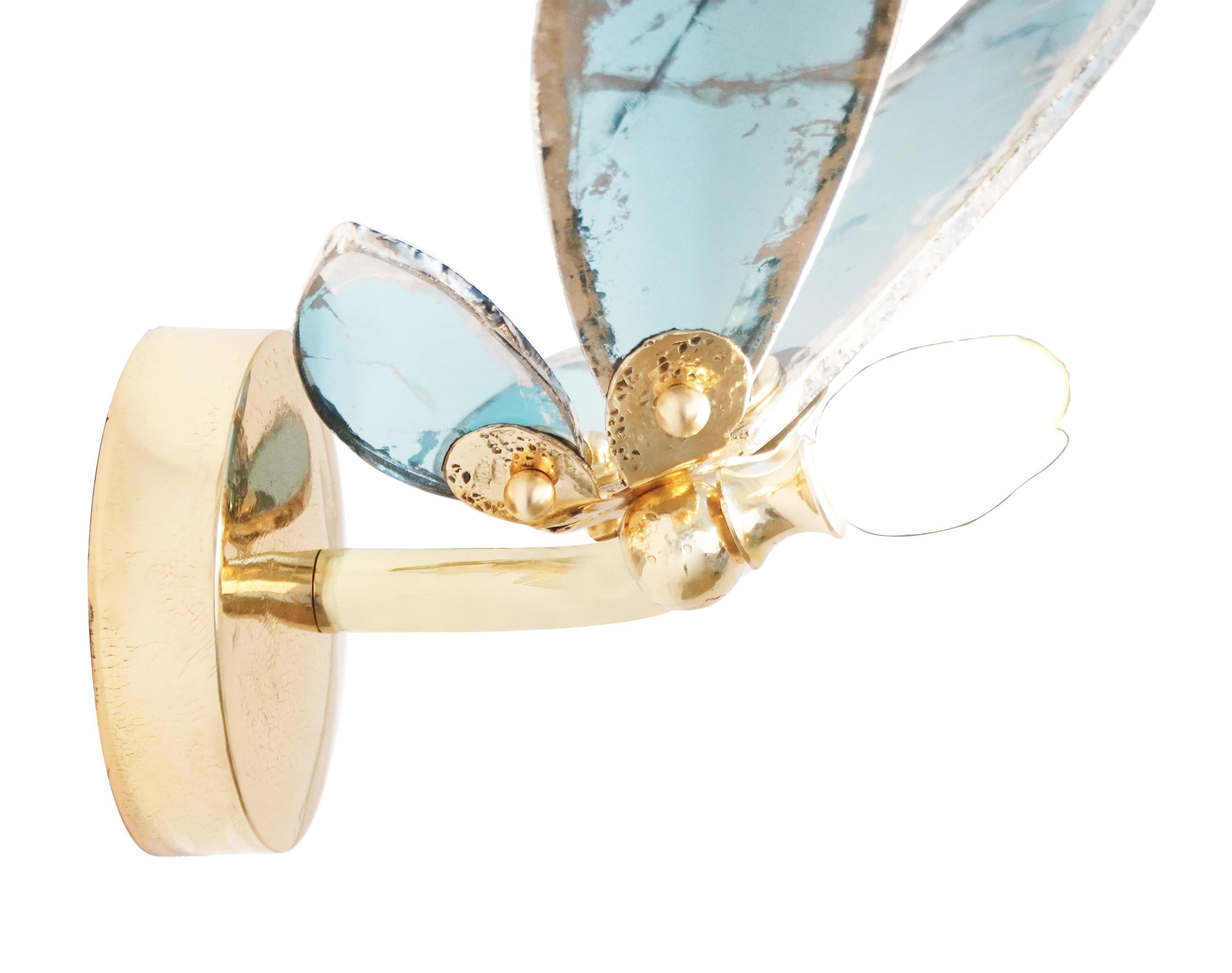 Argenté Applique murale Trilly, lampe encastrée, verre d'art argenté aigue-marine, corps en laiton en vente