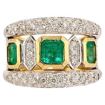 Trilogie Smaragd und Diamanten Ring