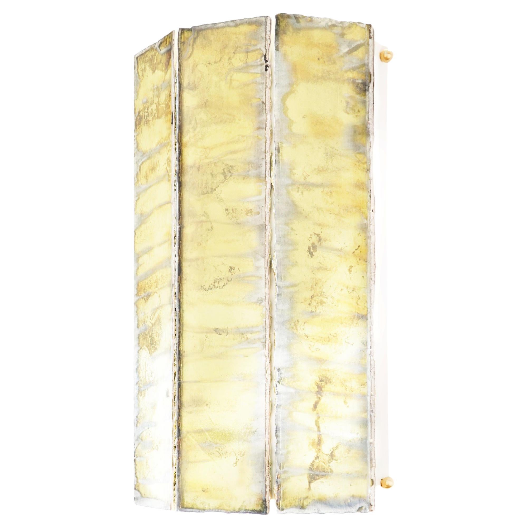 TRILOGIA

Raggi di luce che si abbracciano

Nel nostro Atelier batte il cuore di un patrimonio vivo, quello dell'artigianato. Da 22 anni esploriamo la bellezza di scolpire ogni singolo articolo con le nostre mani artigiane.
Un'energia così vibrante