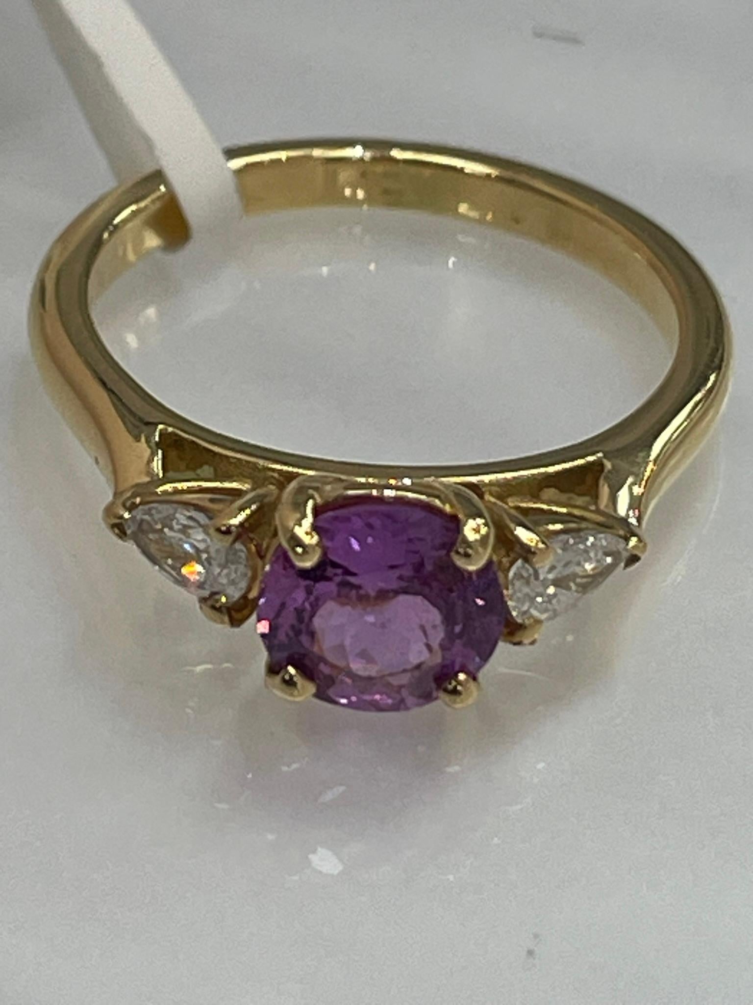 Trilogy Ring with Pink Sapphire Diamonds 18k Yellow Gold For Sale 4
