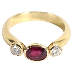 Vintage Trilogy ruby and diamond ring in 18k gold, wedding ring