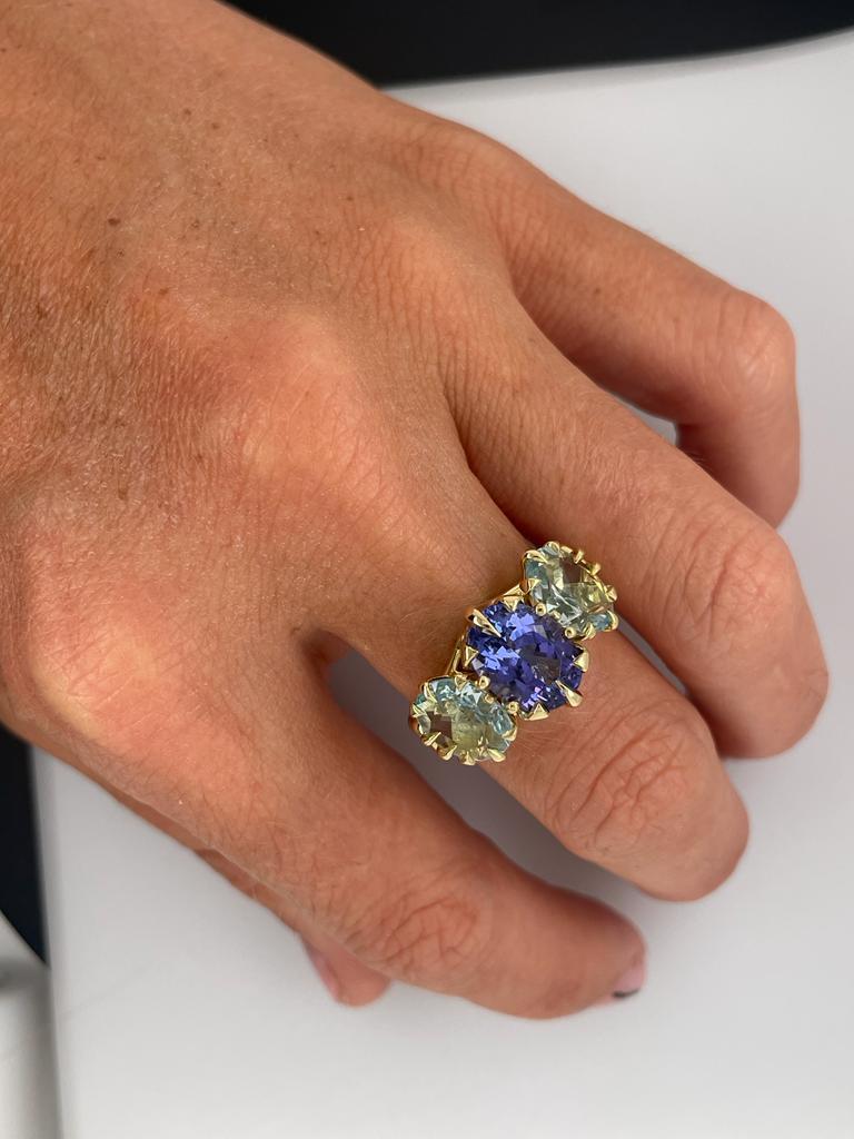 For Sale:  Trilogy Three Stone Blue Tanzanite and Aquamarine Ring in 18ct Yellow Gold 11