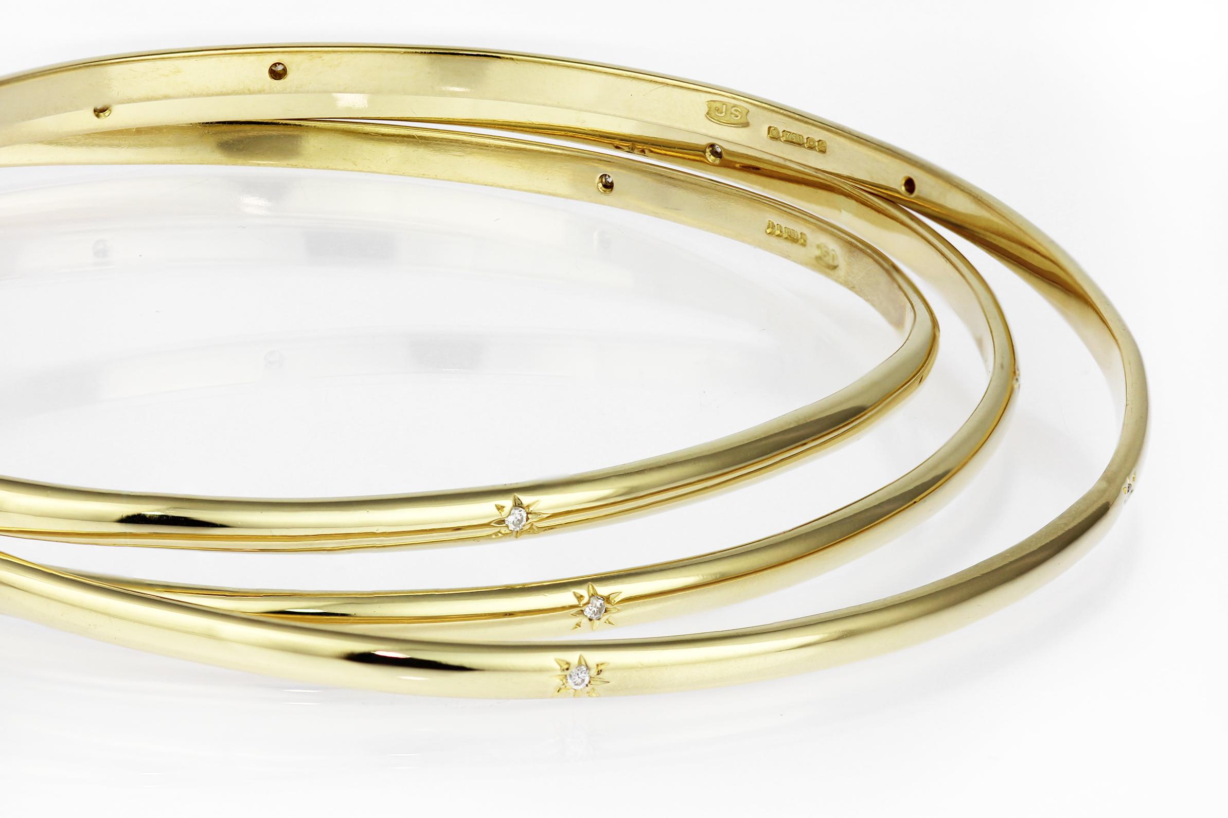 Rétro Bracelet jonc Trinity vintage en or jaune 18 carats avec diamants, poinçonné britannique en vente