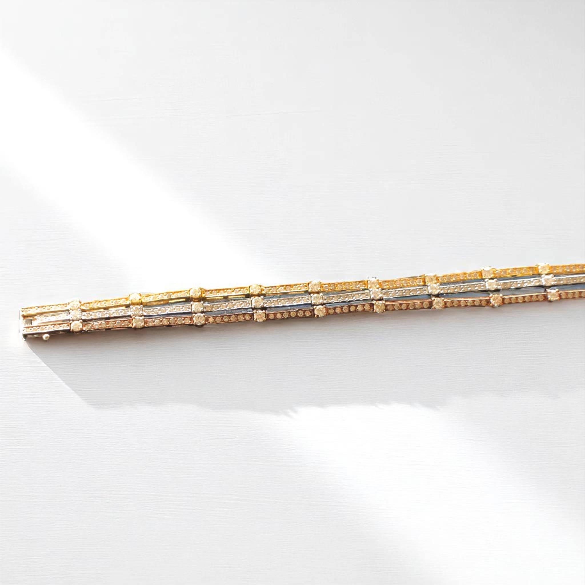 Trinity Diamant-Tennisarmband aus massivem 14K Gold (zertifiziert) im Zustand „Neu“ im Angebot in New Delhi, DL