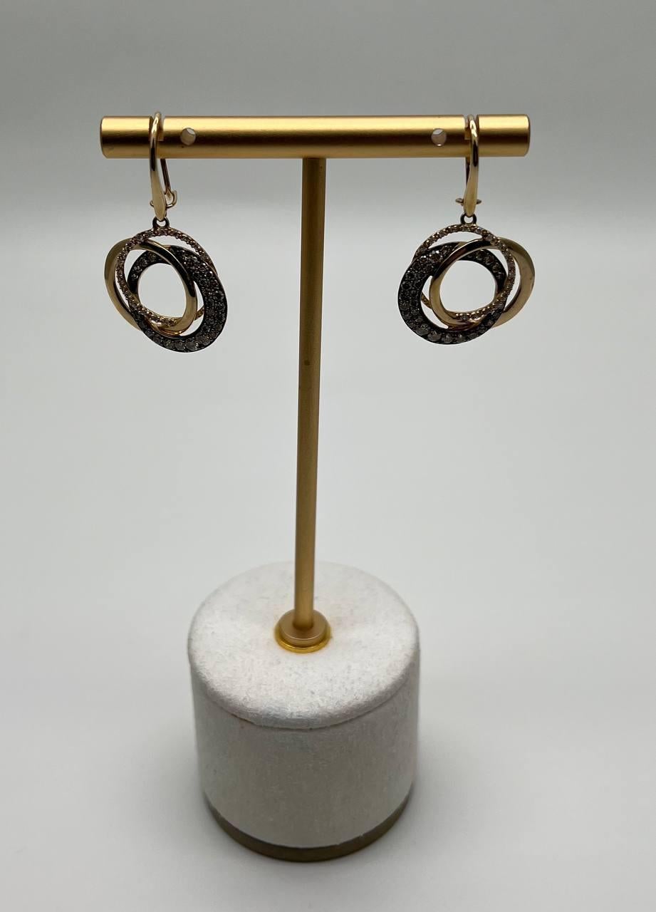 Boucles d'oreilles Trinity Gold Interlocking Circles Cognac Brown Diamonds 14K Gold Dangle Ears en vente 6