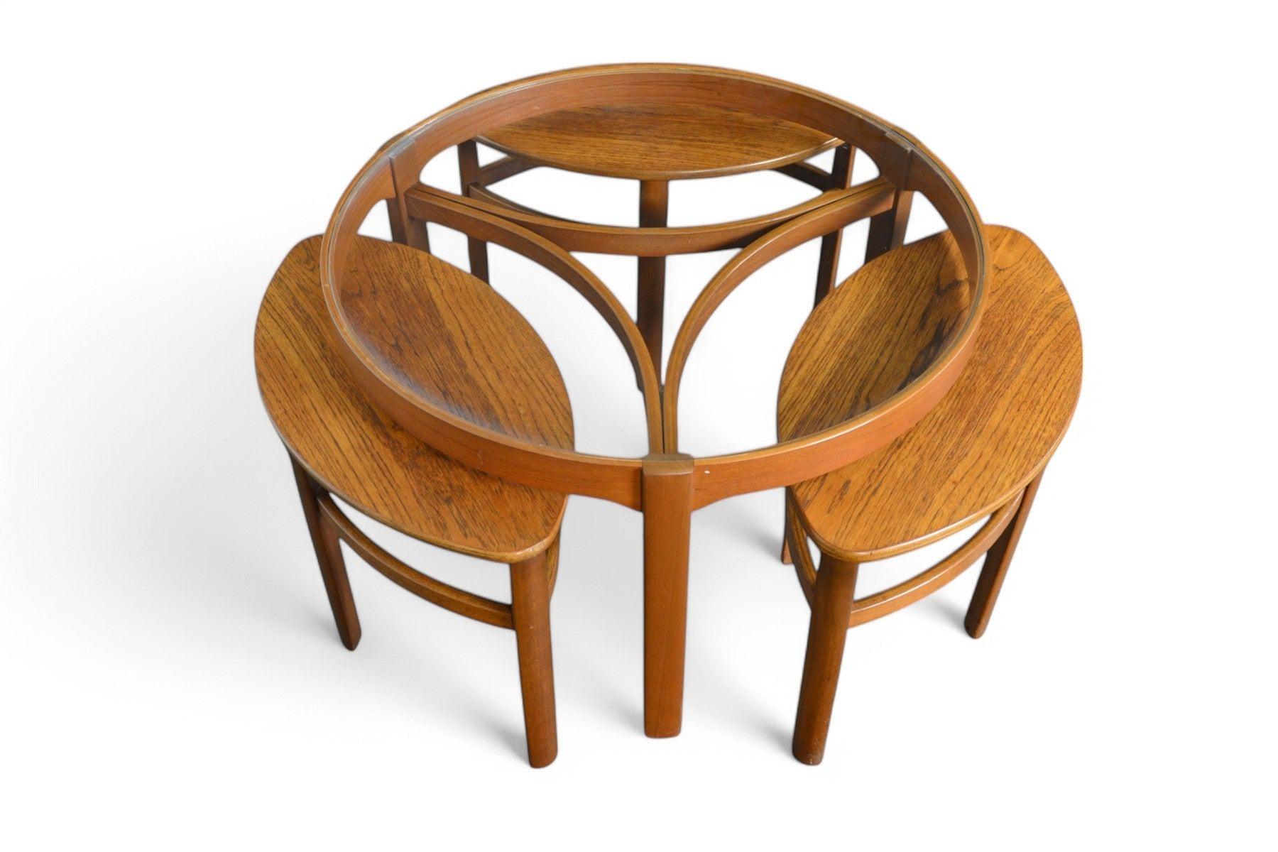 20ième siècle Tables gigognes Trinity en teck de Nathan #1 en vente