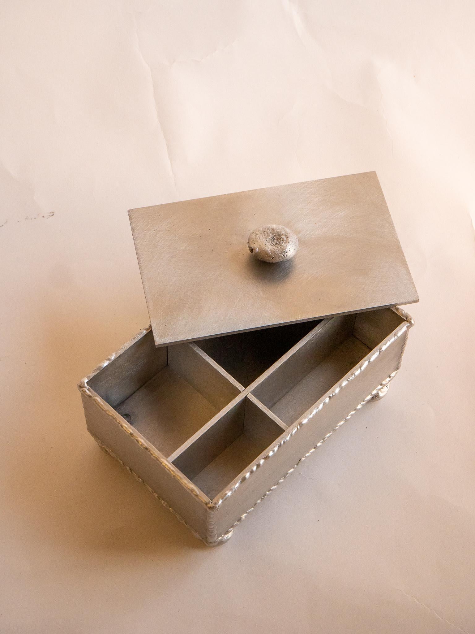 Britannique 'Trinket Box' by Joseph Ellwood for Six Dots Design en vente