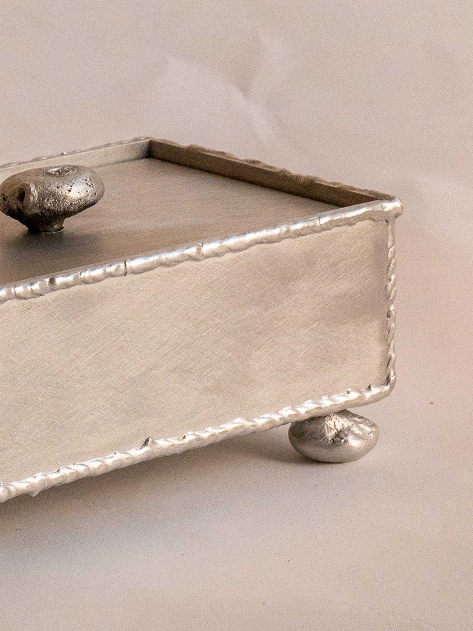 Fait main 'Trinket Box' by Joseph Ellwood for Six Dots Design en vente