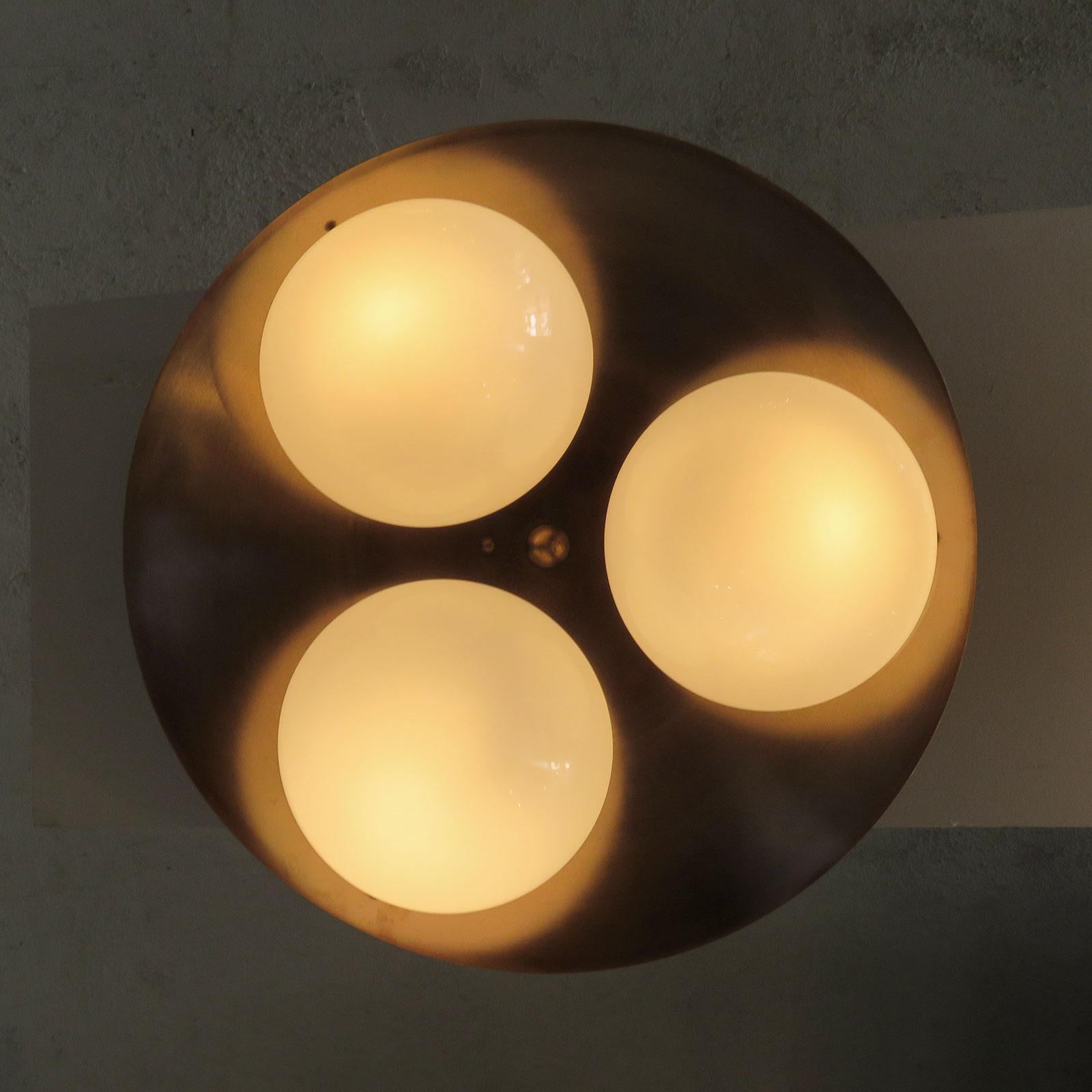 Trinova Flushmount Light by Gallery L7 For Sale 2