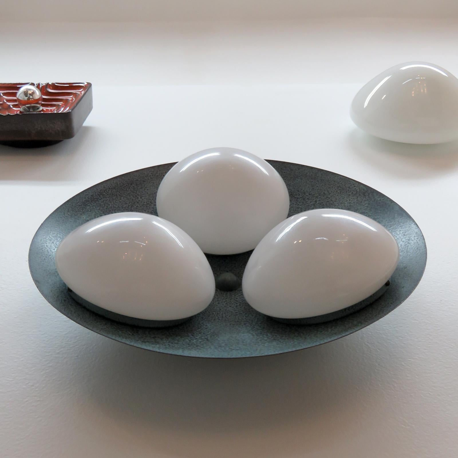 Trinova Outdoor Light by Gallery L7 In New Condition For Sale In Los Angeles, CA