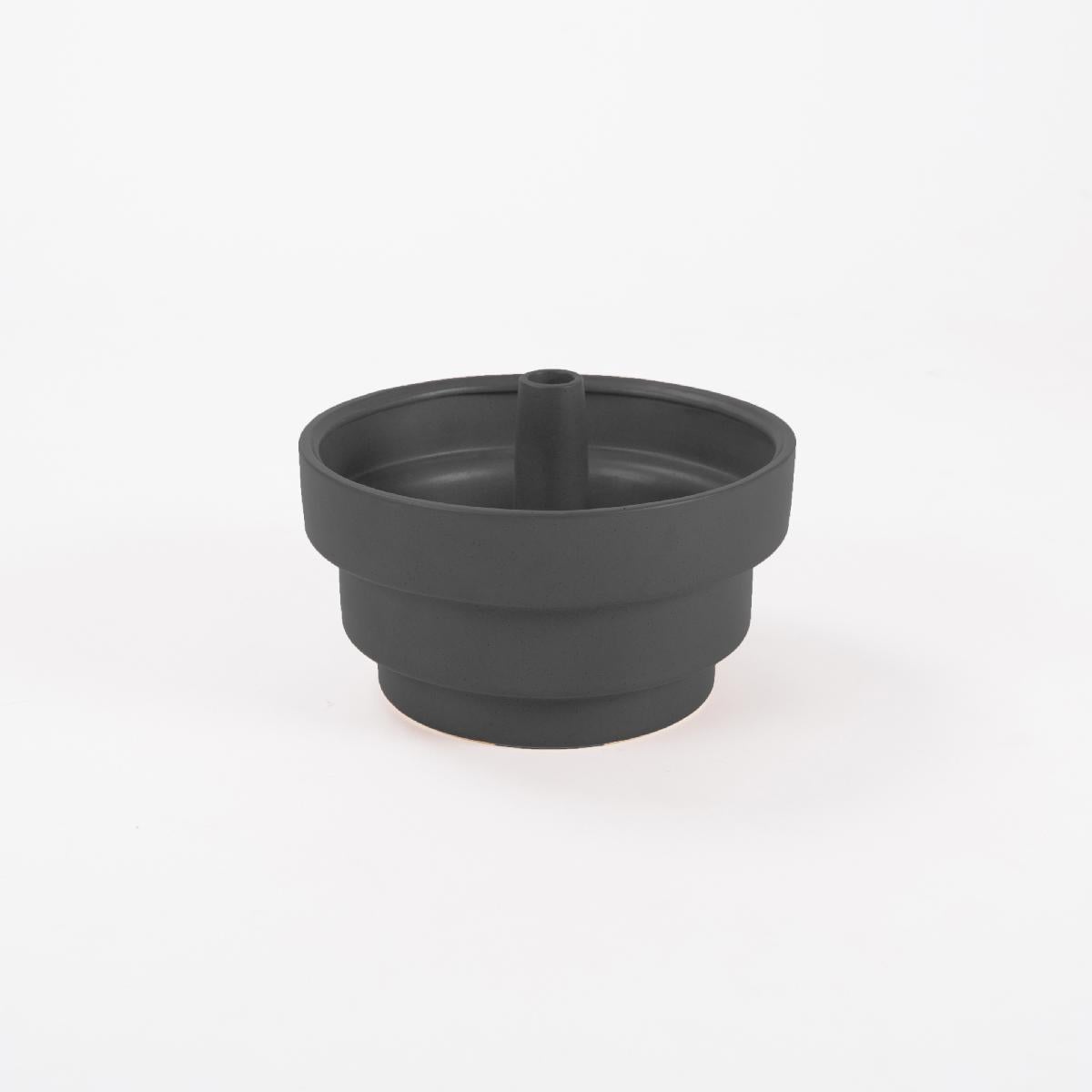 Pot made of ceramic in high temperature with ceramic tray on the base, color black or terracotta.