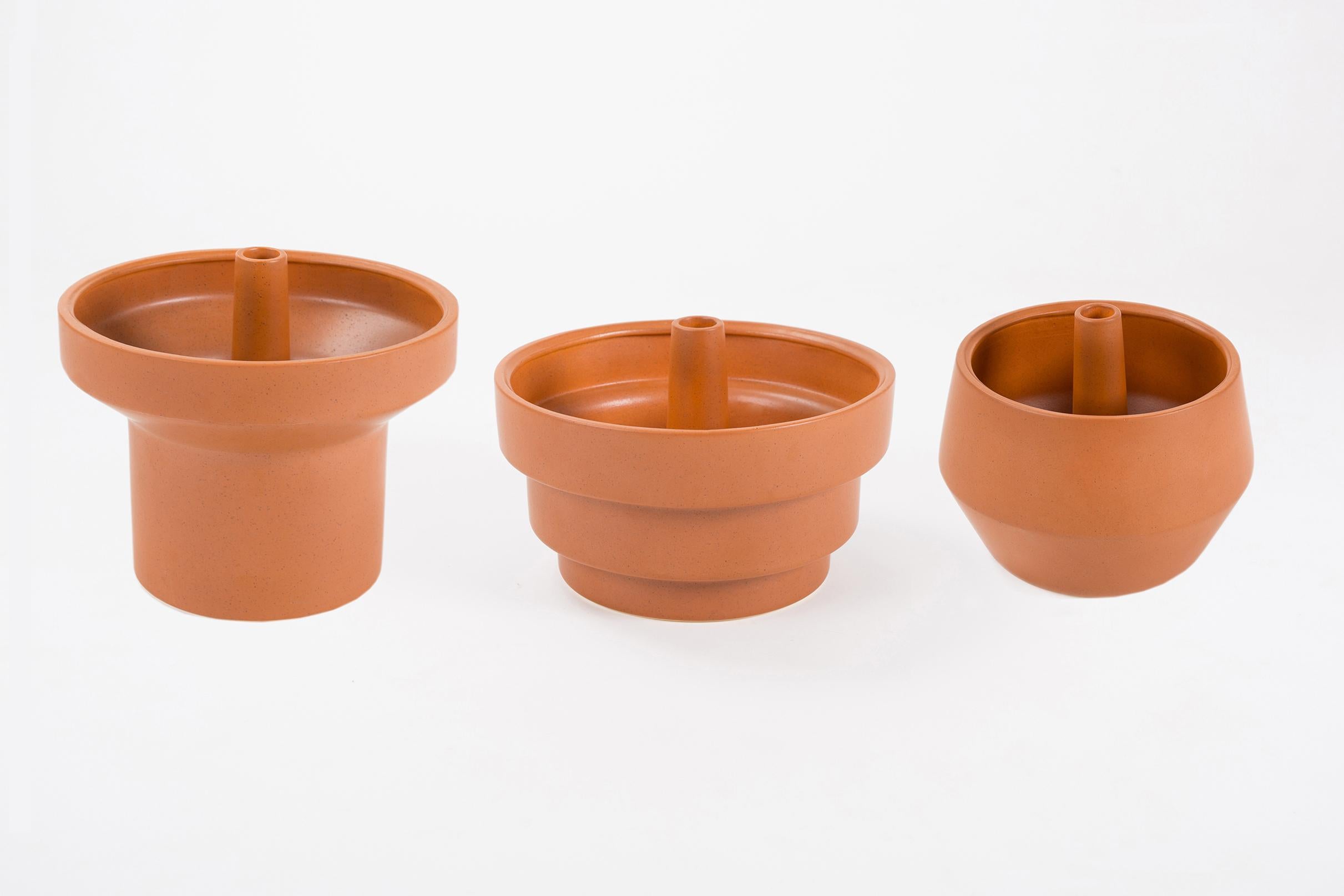 Trinum Small Pedestal with Ceramic Planters, Contemporary Mexican Design Small 1