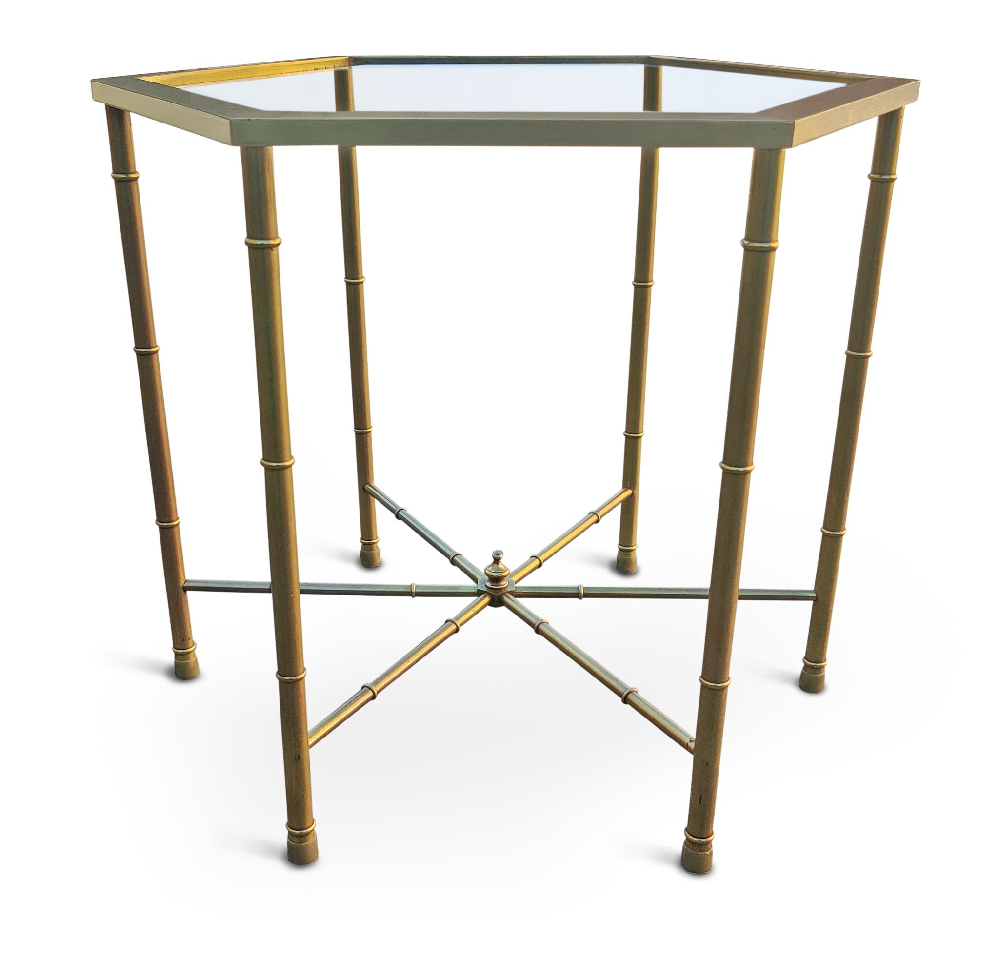 Trio '3' Solid Brass Faux Bamboo Mastercraft Hexagonal Side Tables Mid-Century In Good Condition For Sale In Philadelphia, PA