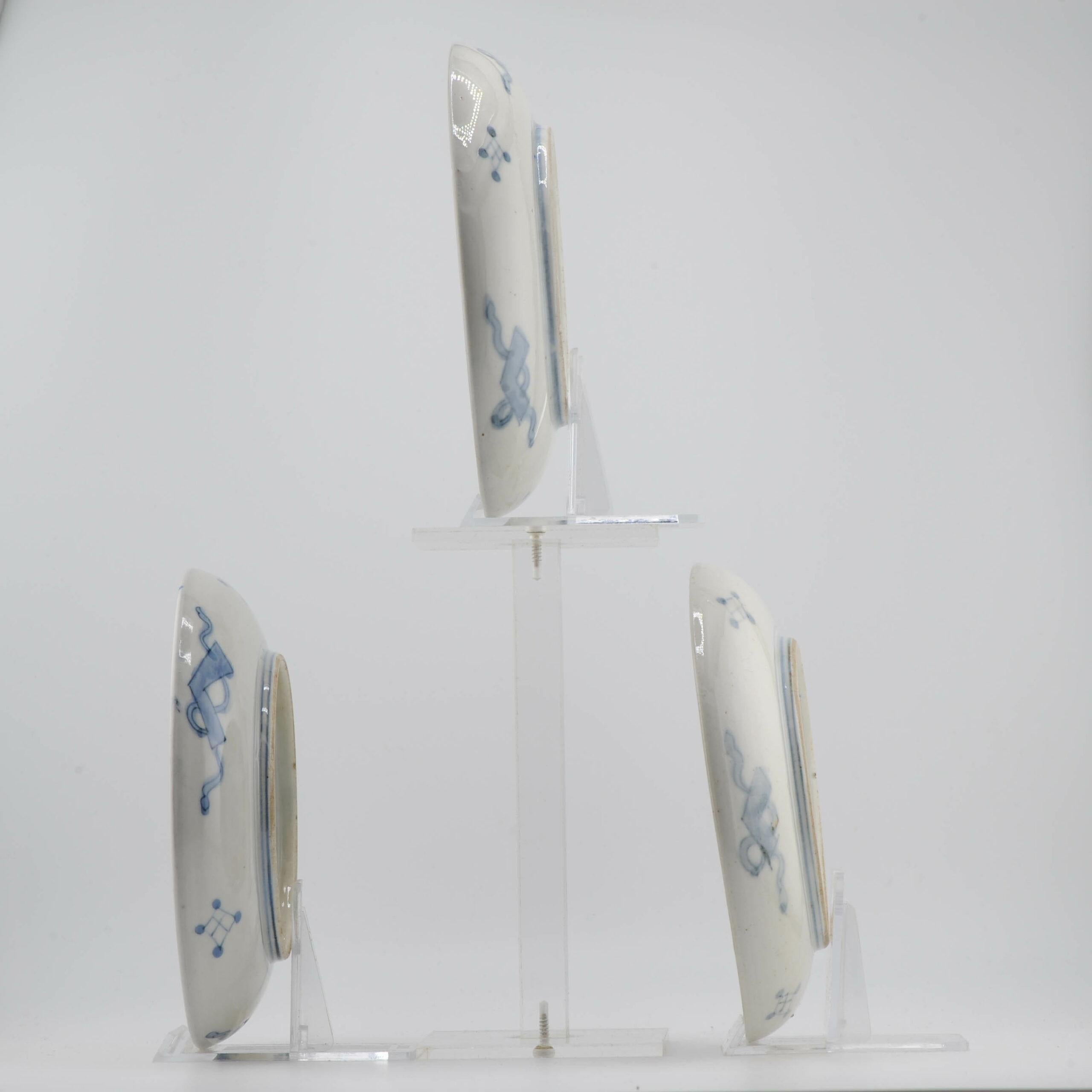 Porcellana Trio di antiche porcellane giapponesi del 19° secolo di Meiji Arita, ciotola con pesci policromi in vendita
