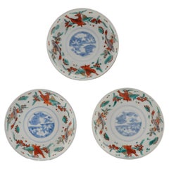Trio Antike japanische Porzellan 19. c Meiji Arita Polychrome Schale Fische