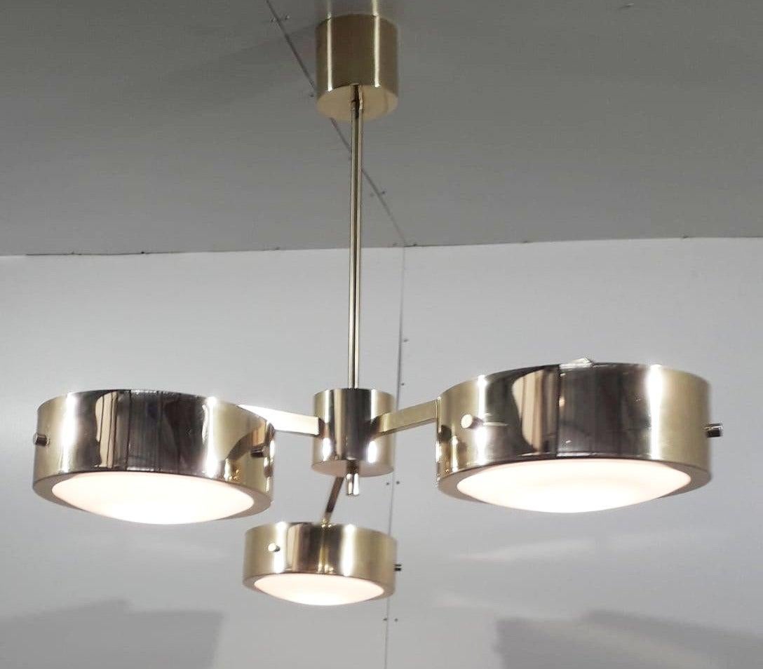 Lampe à suspension à trois anneaux de Fabio Ltd Neuf - En vente à Los Angeles, CA
