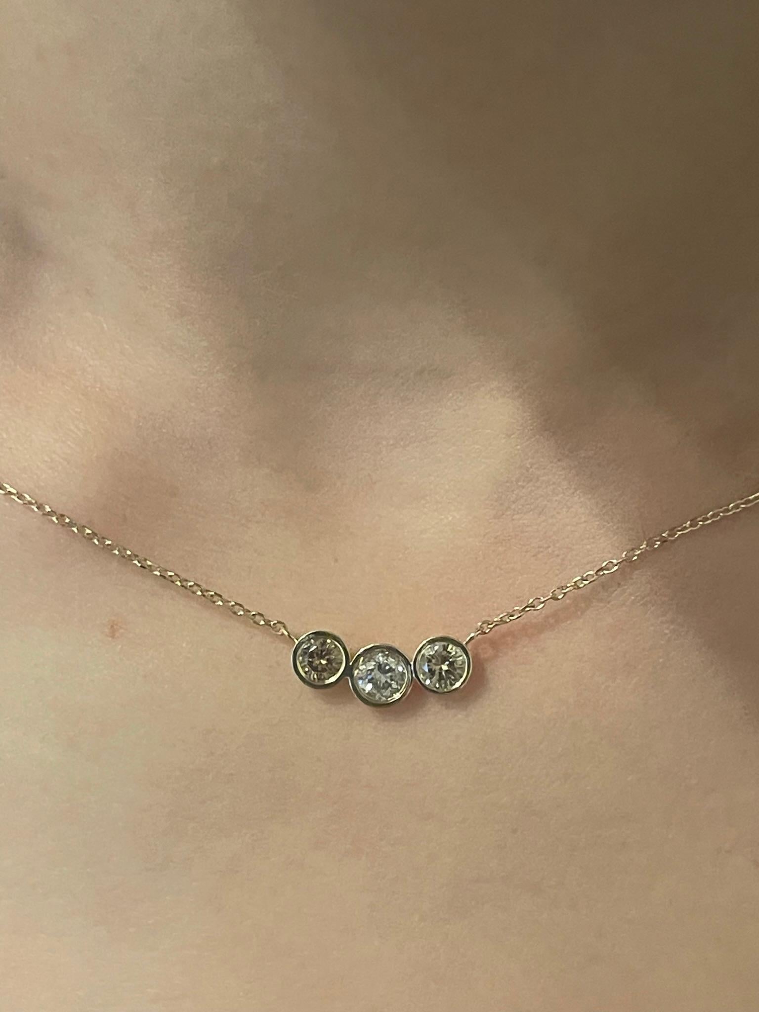 Women's or Men's Trio diamond pendant necklace 18