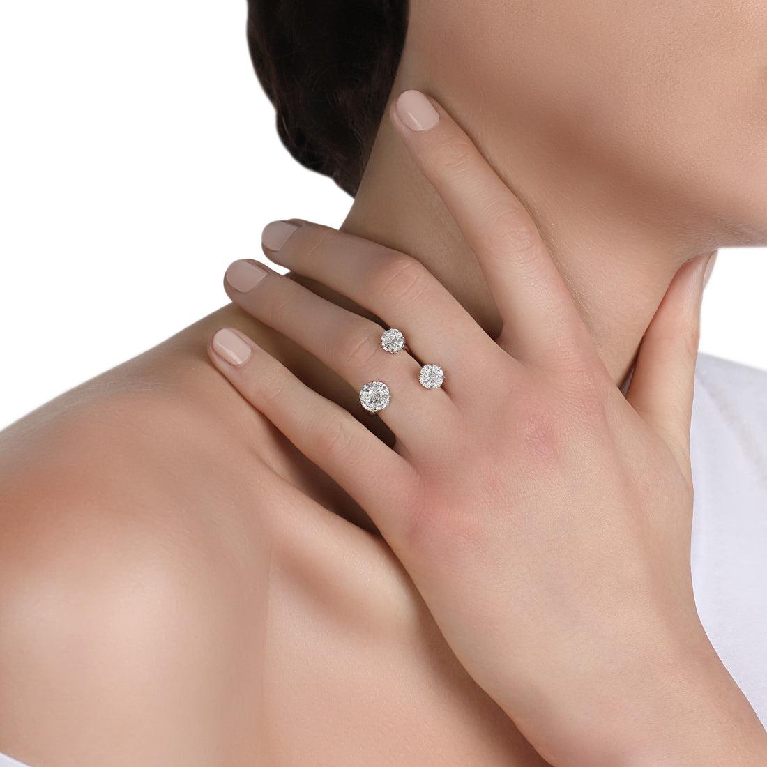 For Sale:  Trio Diamond Ring in 18K White Gold 2