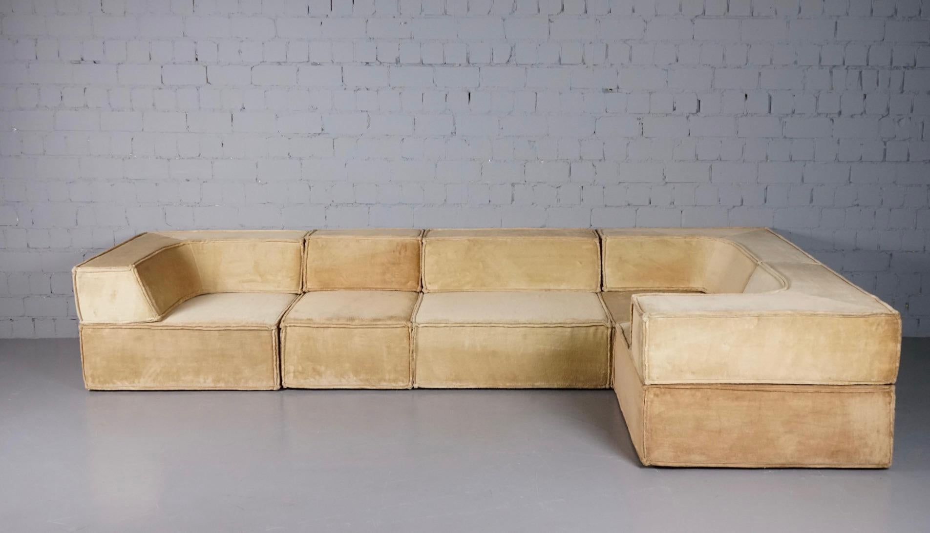 Iconic Trio modular sofa designed by Franz Hero and Karl Odermatt of Team Form AG for COR, Germany, 1970s. A celebrated piece of postmodern seating design, the Trio is composed of distinct module types that can be endlessly reconfigured — from a