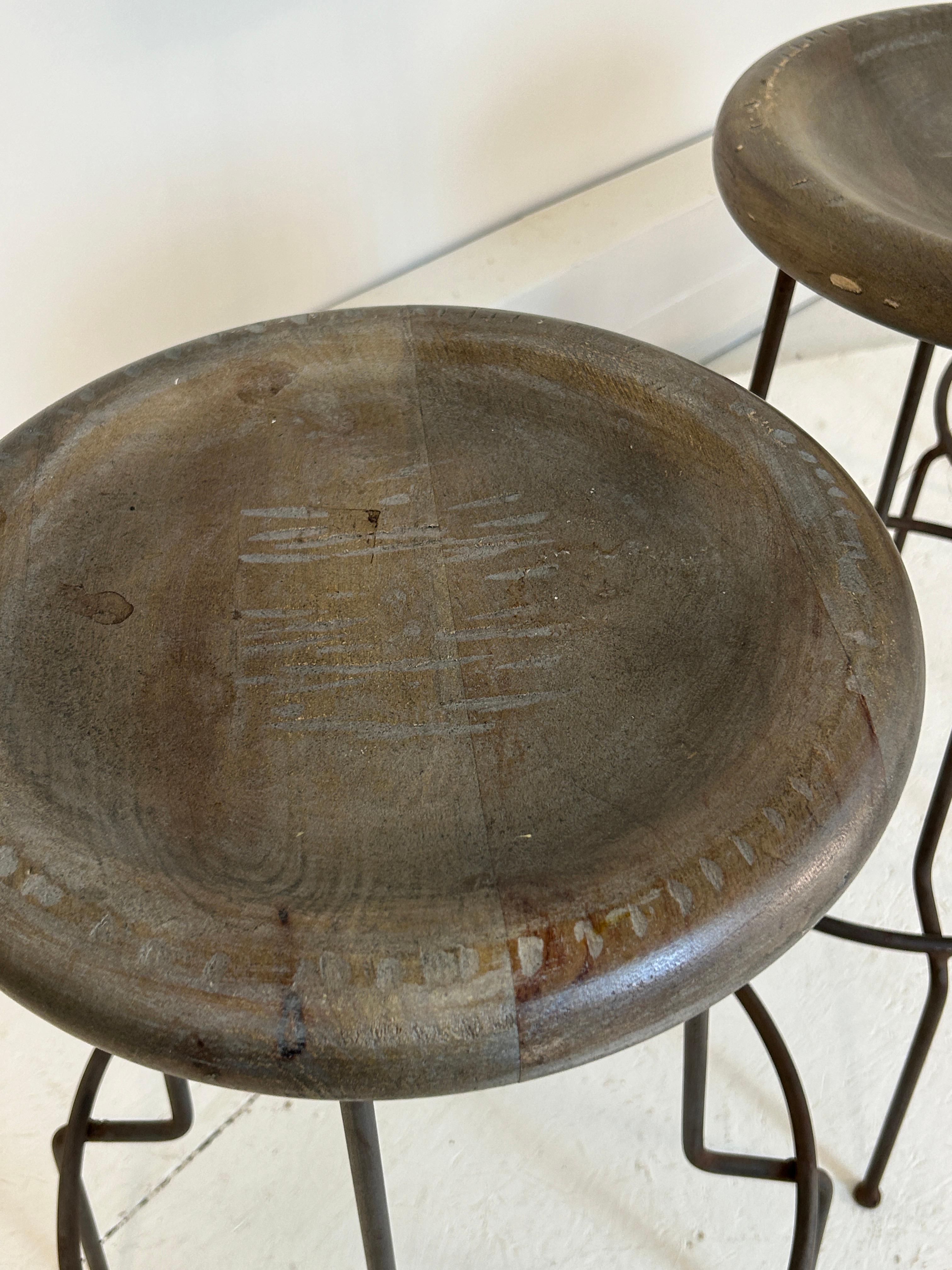 Mid-Century Modern Trio of 3 cerused distressed oak and iron bar stools For Sale