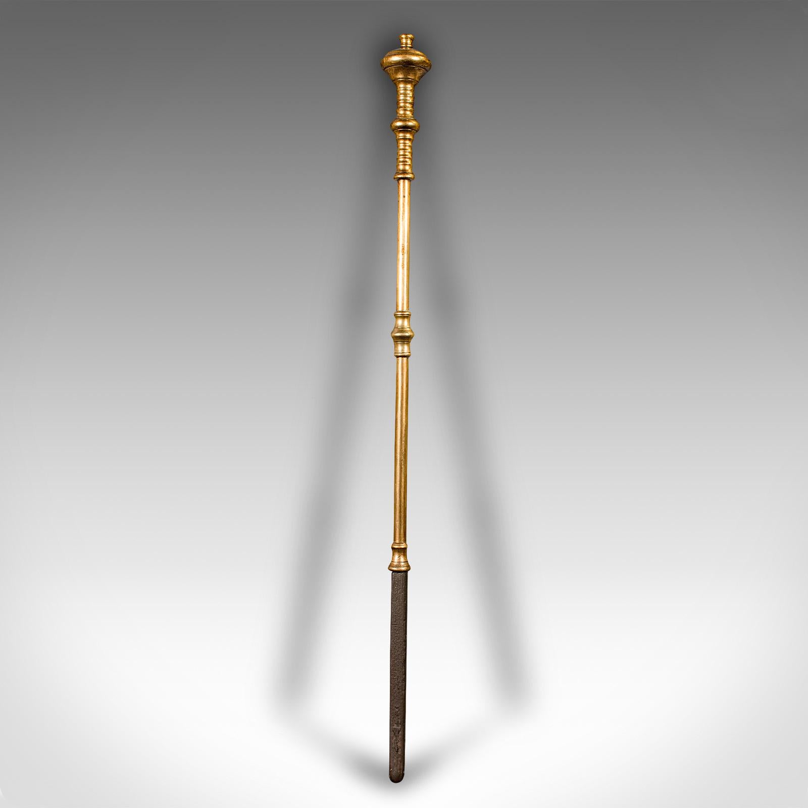 Laiton Trio d'outils de cheminée anciens, laiton anglais, ensemble comanion, géorgien, vers 1800 en vente