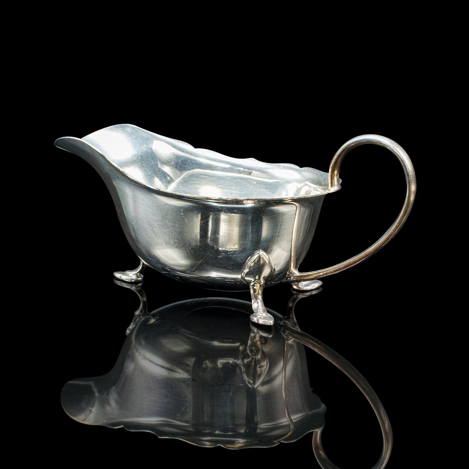 20ième siècle Trio de saucières anciennes, anglaises, plaquées argent, pots à condiments, édouardiennes en vente