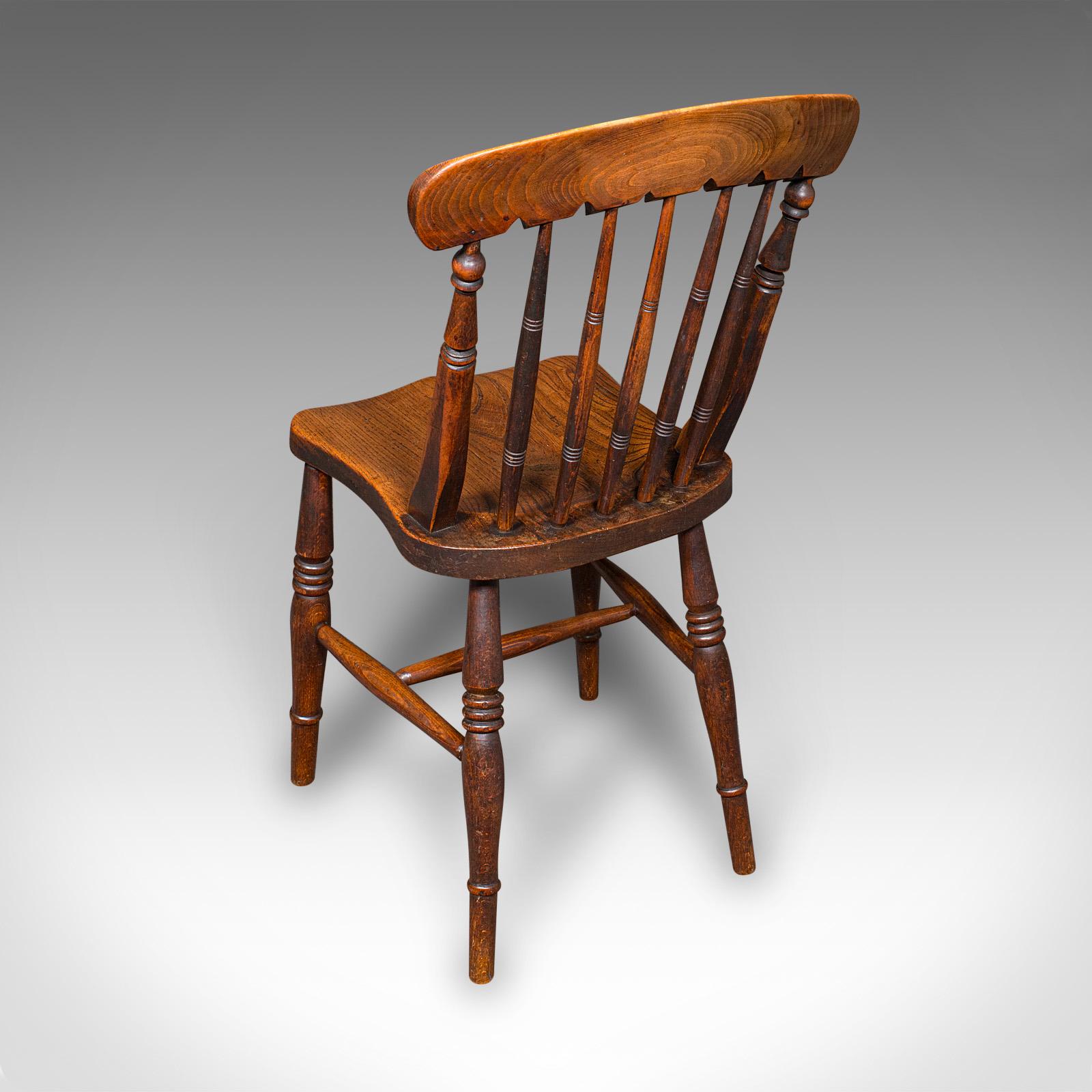 Hêtre Trio de chaises de gare anciennes, orme anglais, siège latéral de salle de réception, victorien en vente