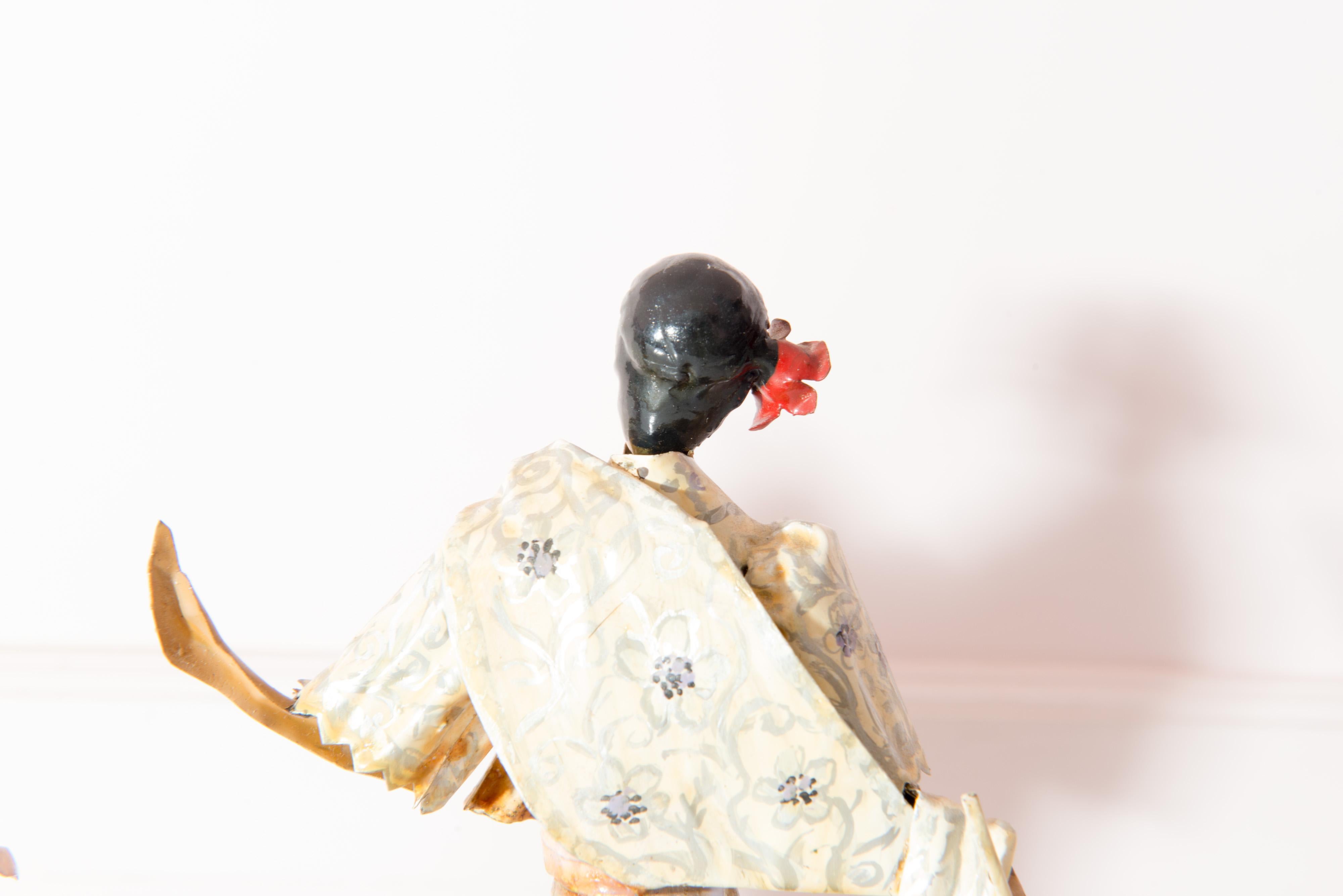 Trio de sculptures asiatiques de femmes en costume par Lee Menichetti en vente 1
