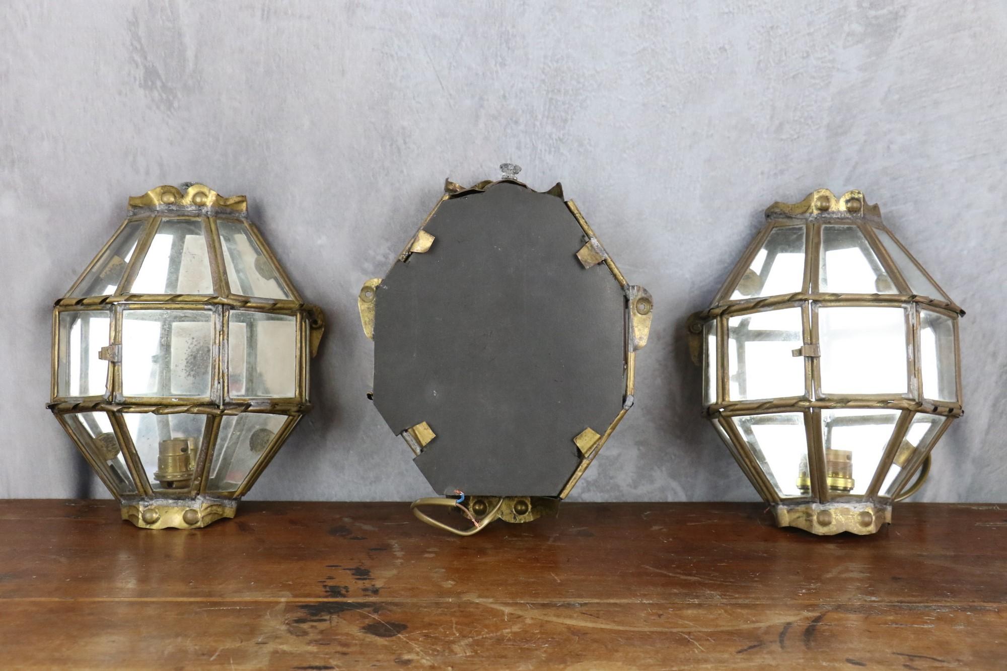 Trio of Brass and Glass Vintage Handcrafted Lantern Wall Lamps, 1940s, France In Good Condition For Sale In Camblanes et Meynac, FR
