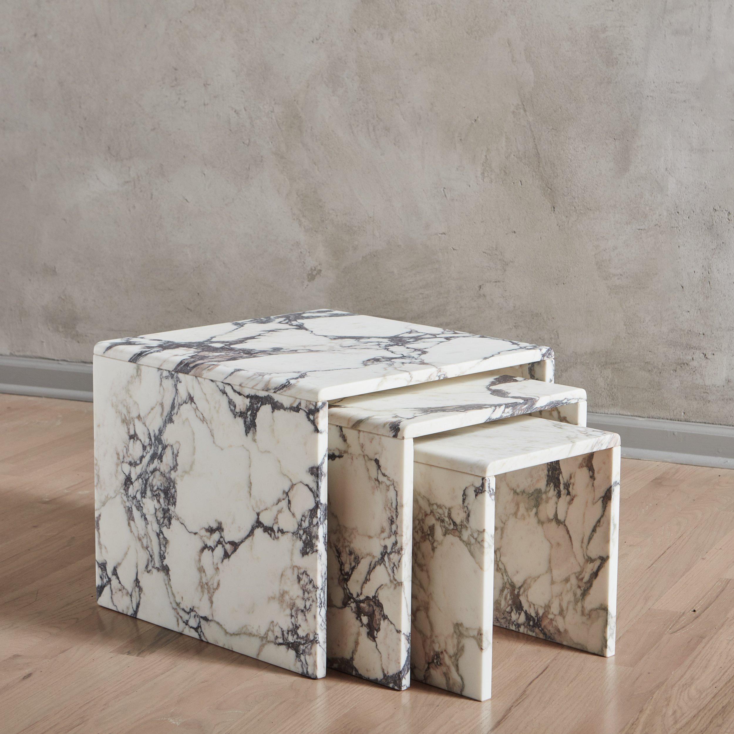 Italian Trio of Calacatta Marble Nesting Tables, Italy 1970s For Sale