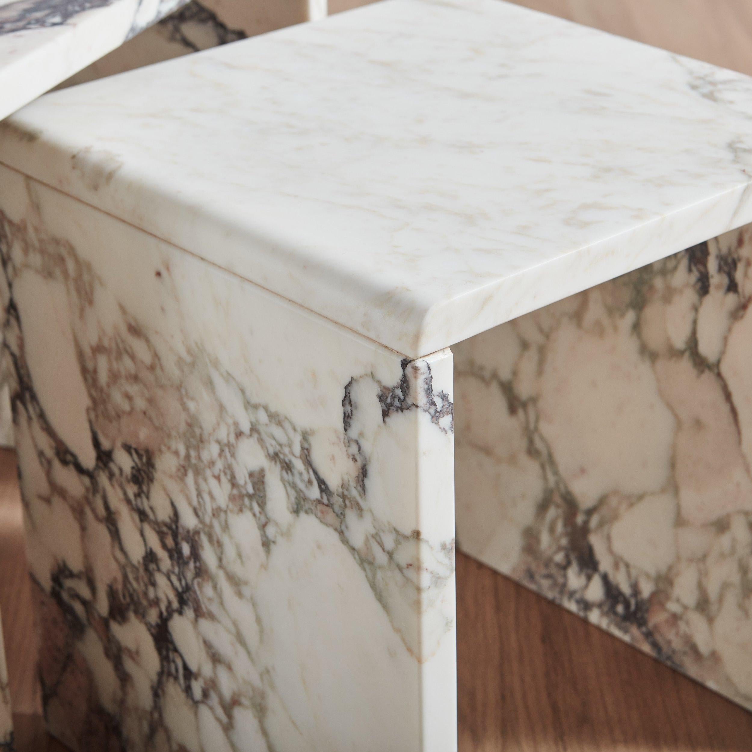 Vintage Calacatta Viola Marble Nesting Side Tables, Italy 1970s For Sale 2