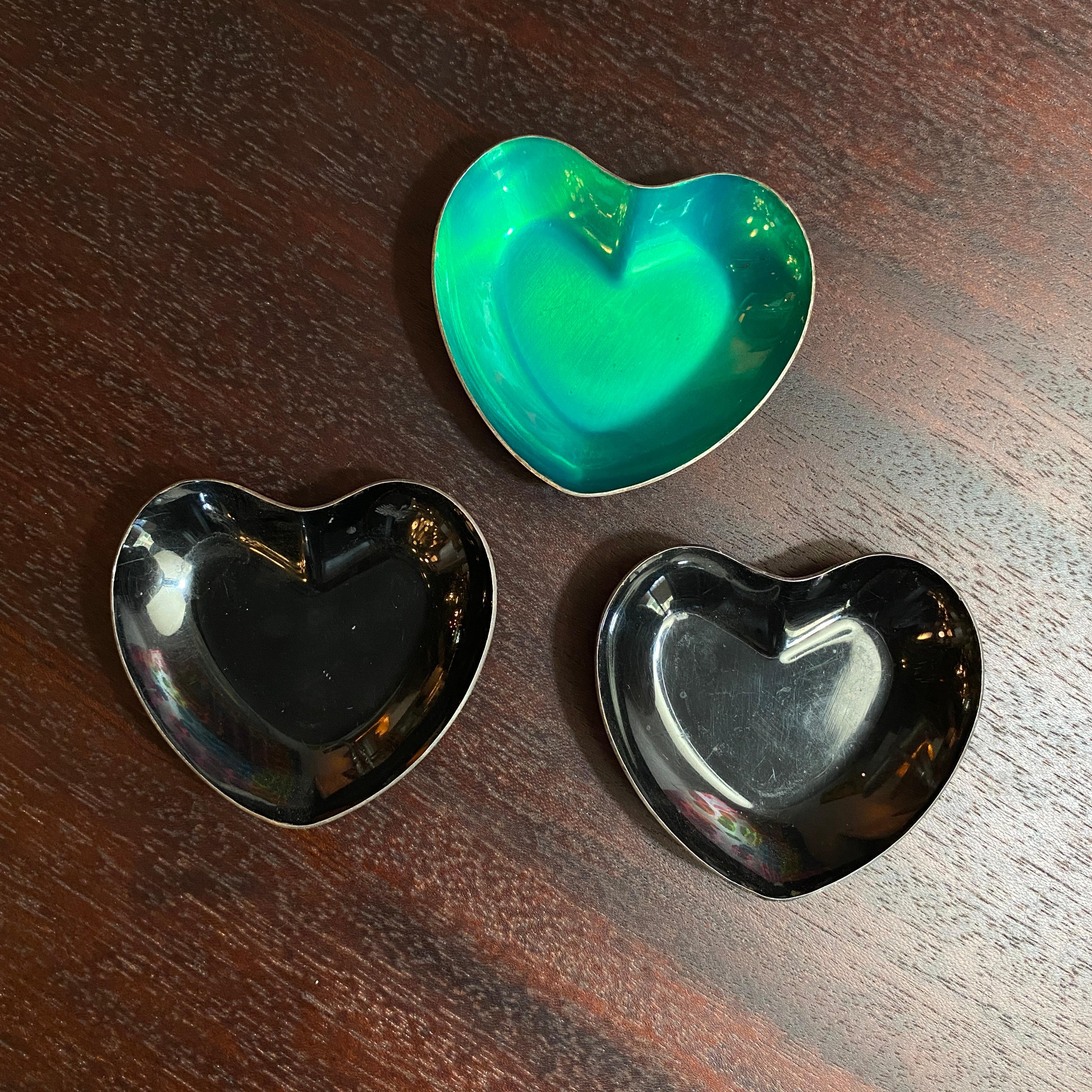 Trio Of Danish Modern Enameled Sterling Silver Metal Heart Dishes In Good Condition For Sale In Brooklyn, NY