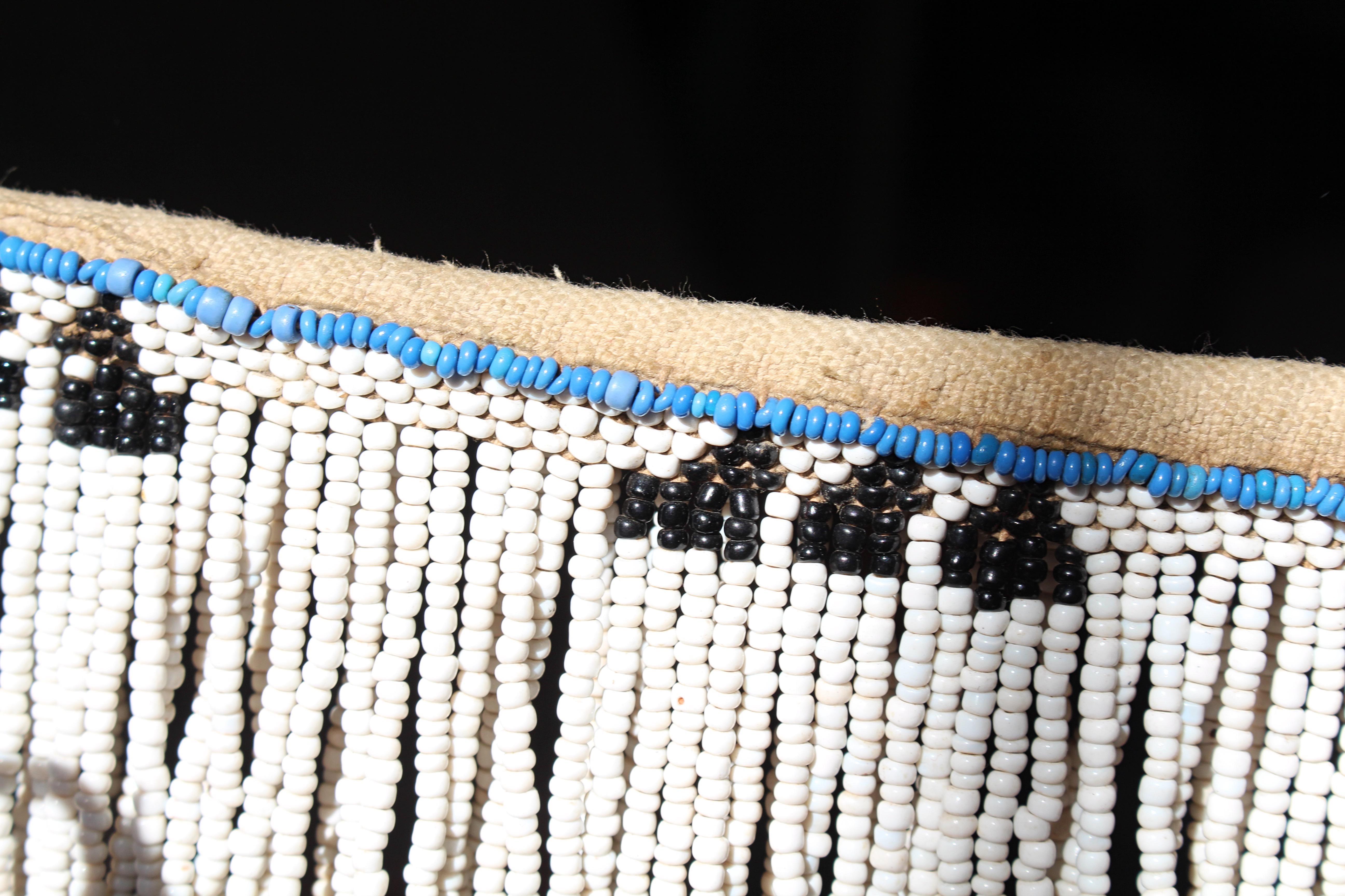Trio de tabliers en perles Xhosa d'Afrique du Sud du début du 20e siècle Tribal Art en vente 4