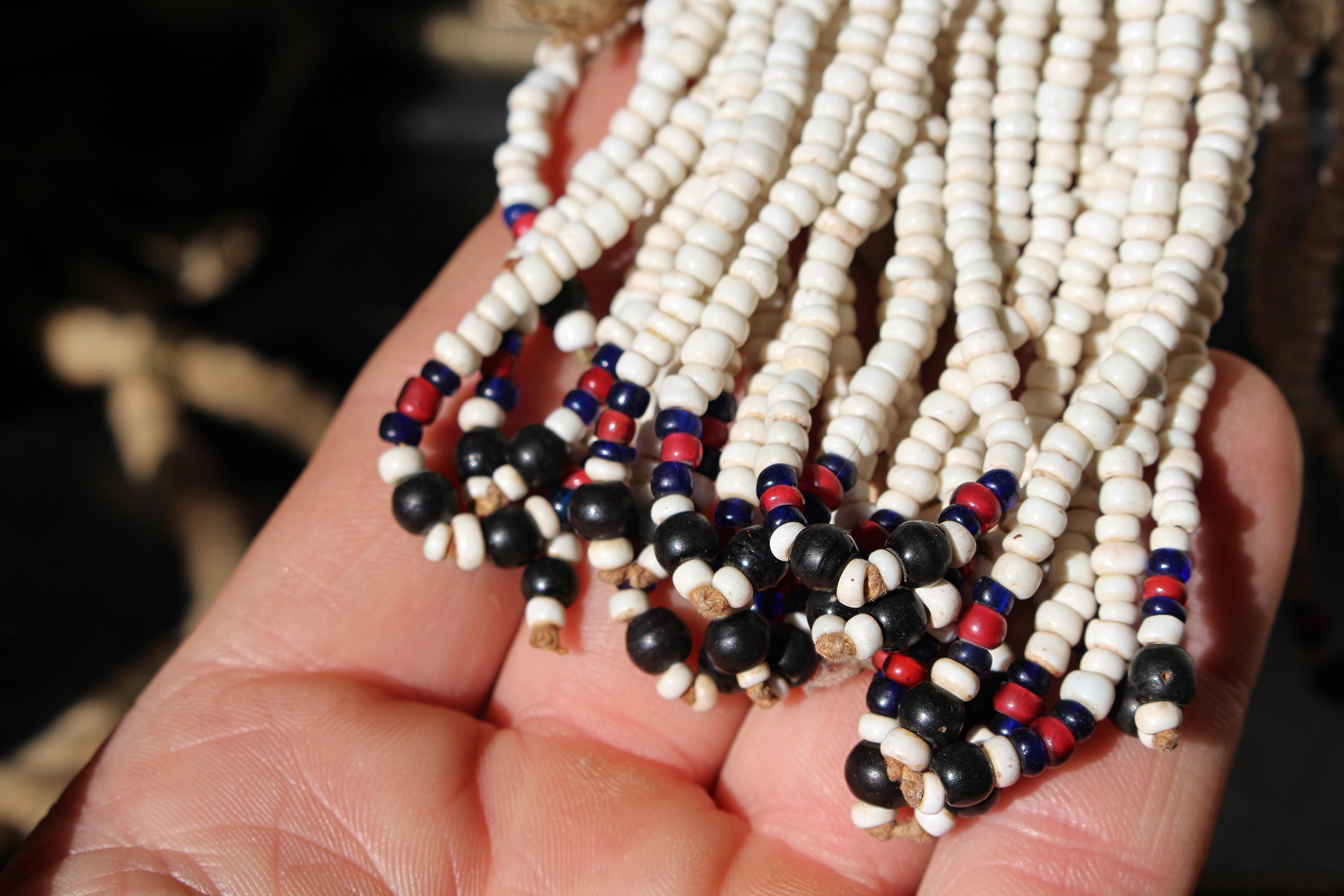 Trio de tabliers en perles Xhosa d'Afrique du Sud du début du 20e siècle Tribal Art en vente 1