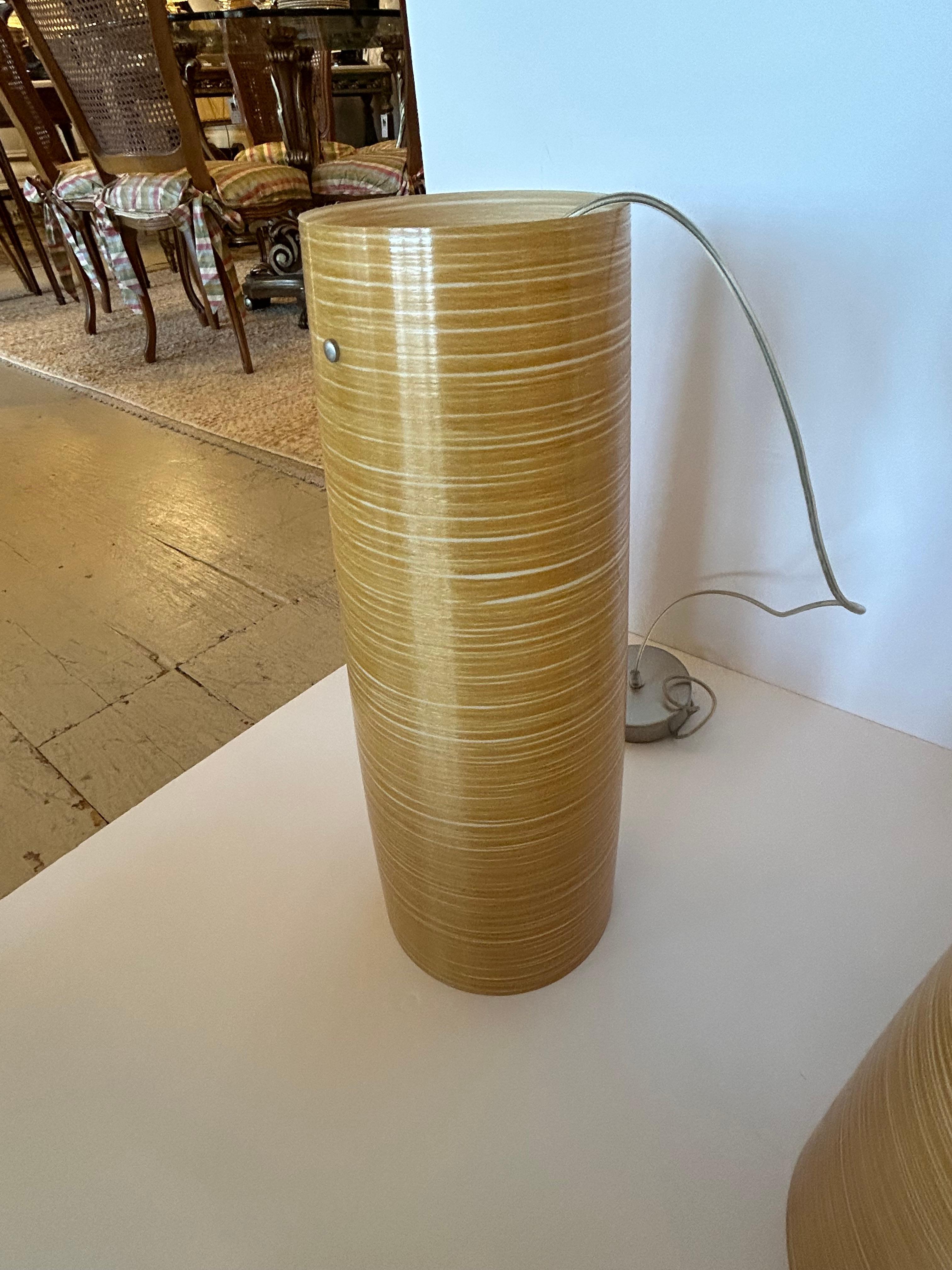 Trio von Foscarini Murano-Anhängern aus glattem, goldfarbenem und cremefarbenem, gestreiftem Glasfaser (21. Jahrhundert und zeitgenössisch) im Angebot