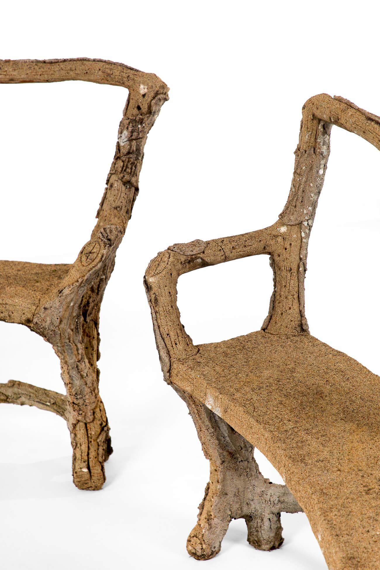 Trío de bancos franceses de piedra de imitación de bois en venta 1