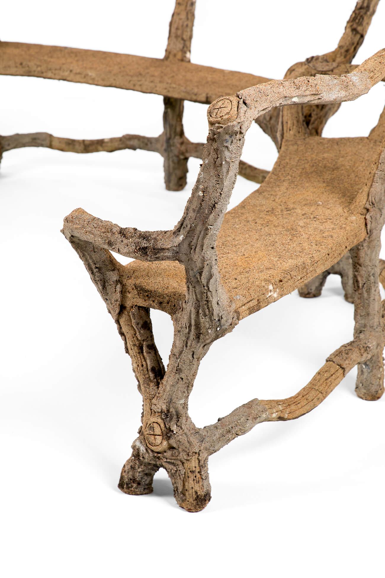 Trío de bancos franceses de piedra de imitación de bois en venta 2
